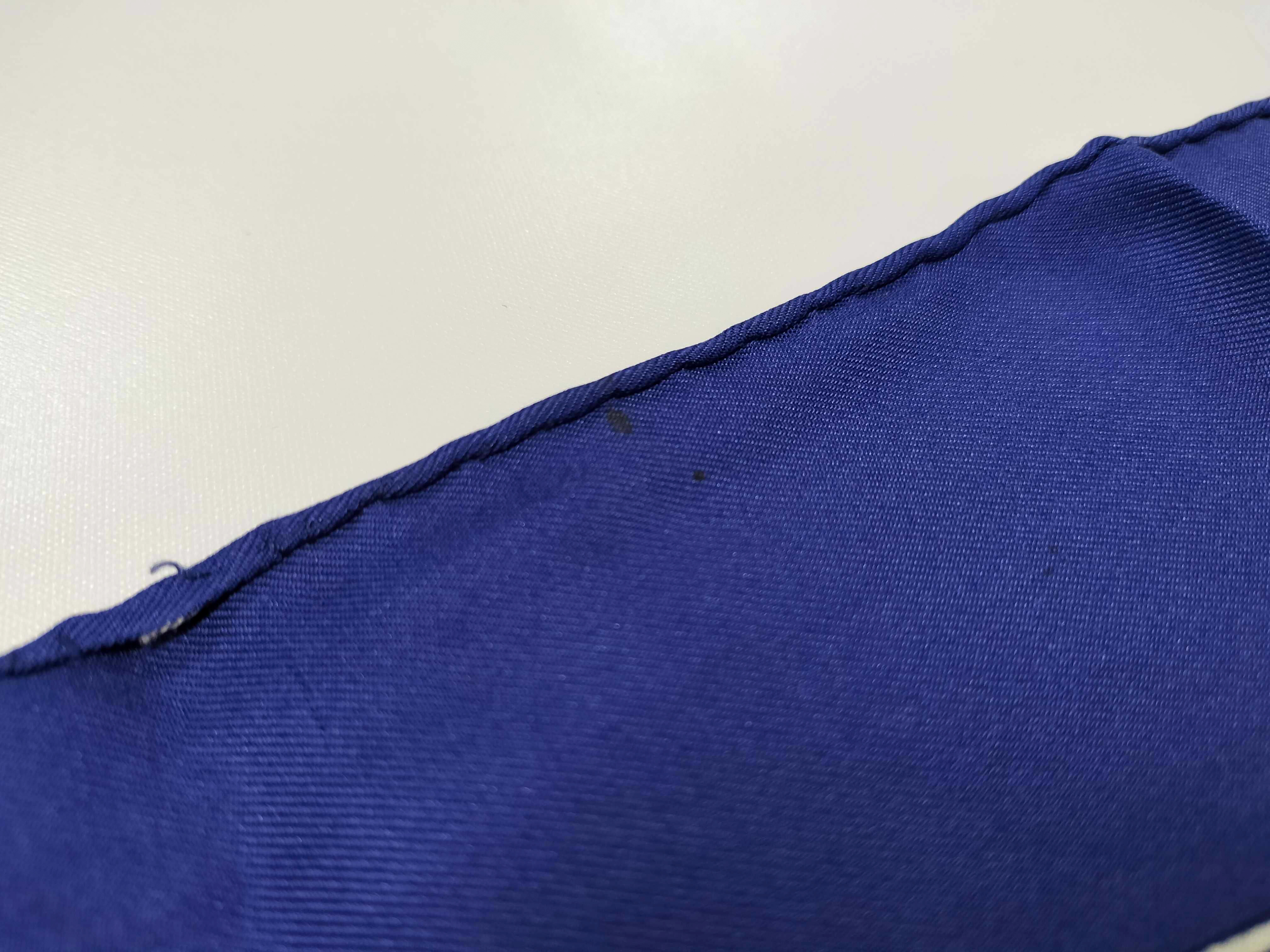 Carre 90 QUIMPORTE LE FLACON Catherine Bachet Silk Other Accessories — view 6