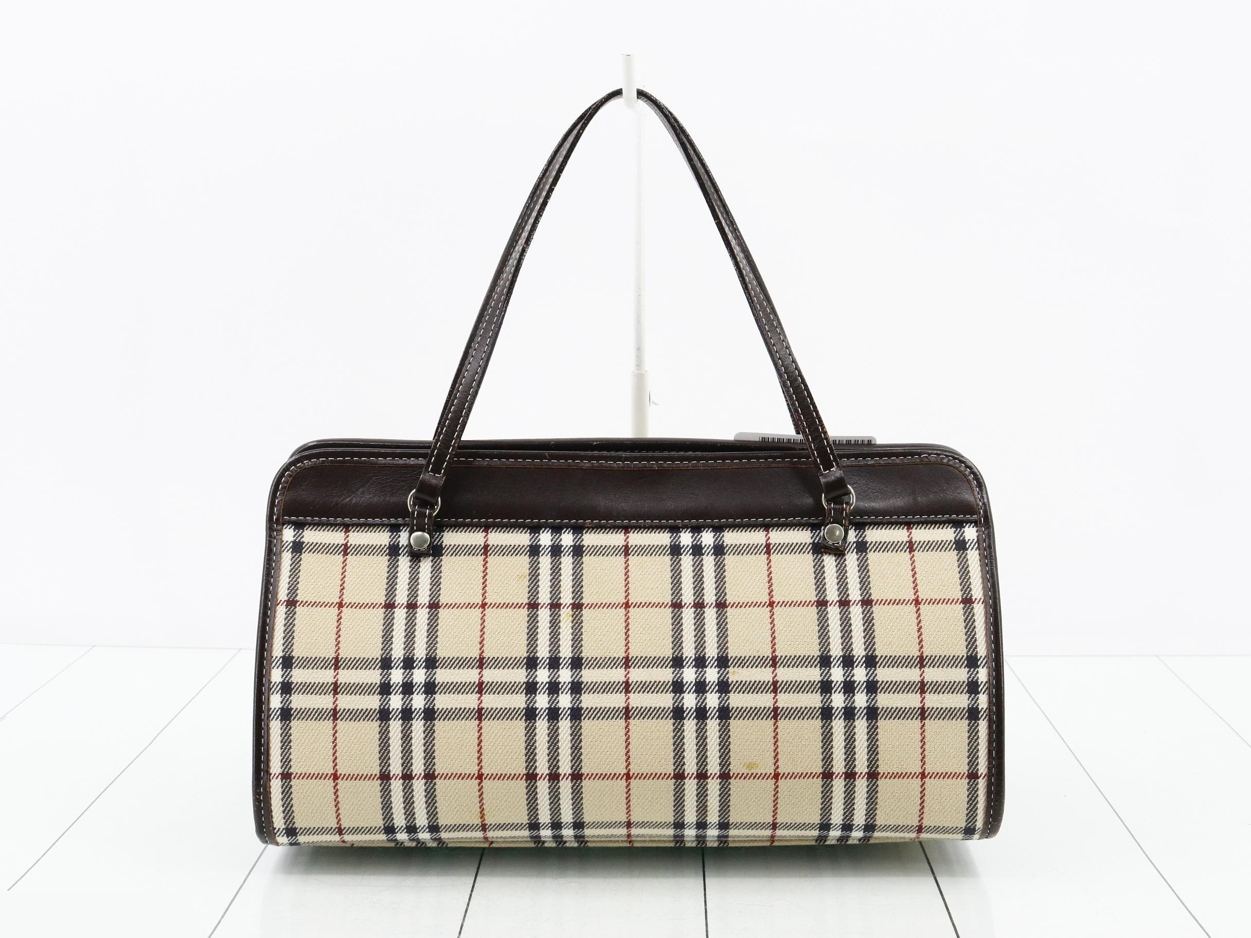 Other lines: Nova Check bags and tote bags — view 2