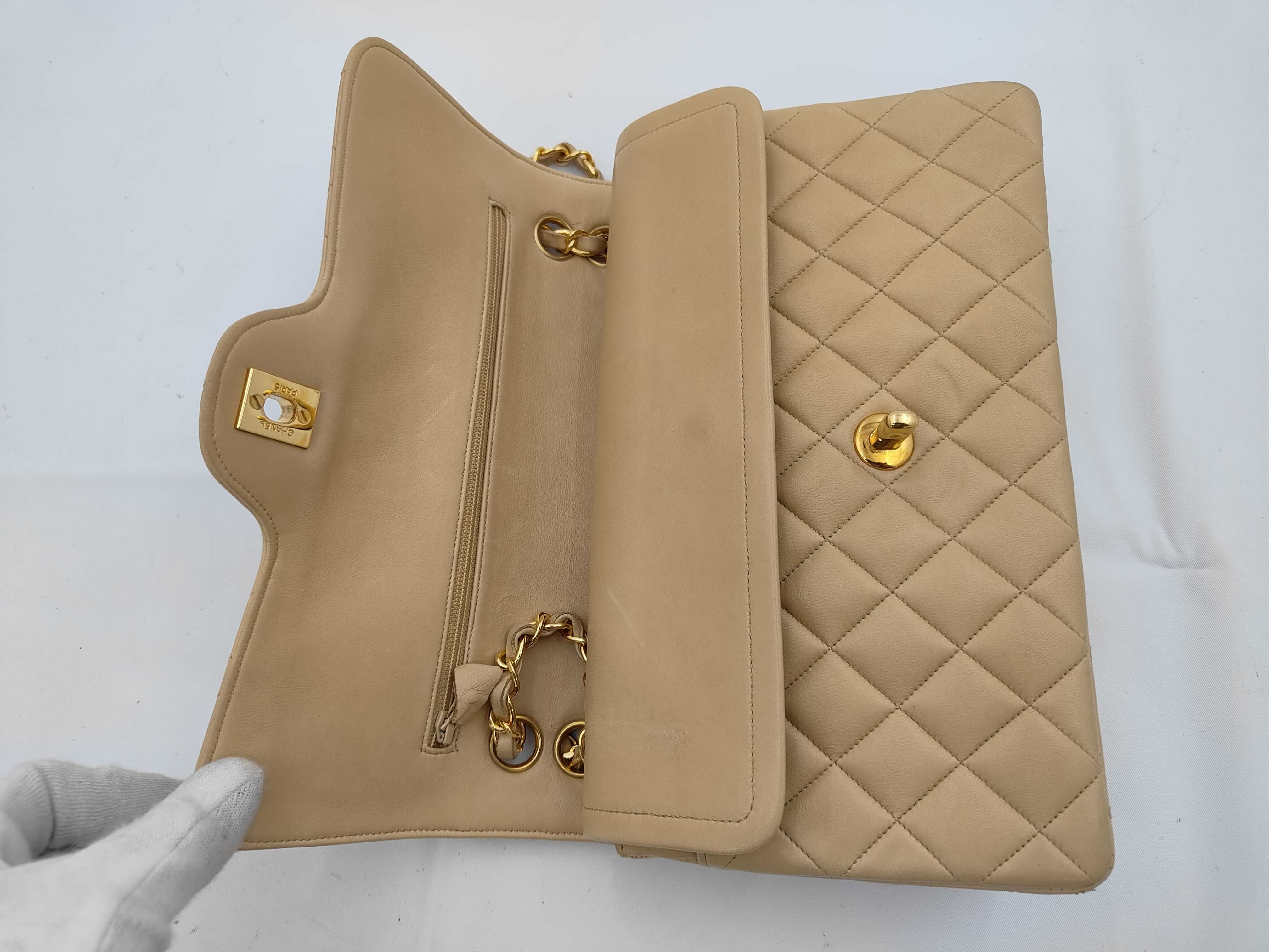 Matelassé Paris Limited Edition Lambskin Chain Shoulder Bag, Beige — view 9