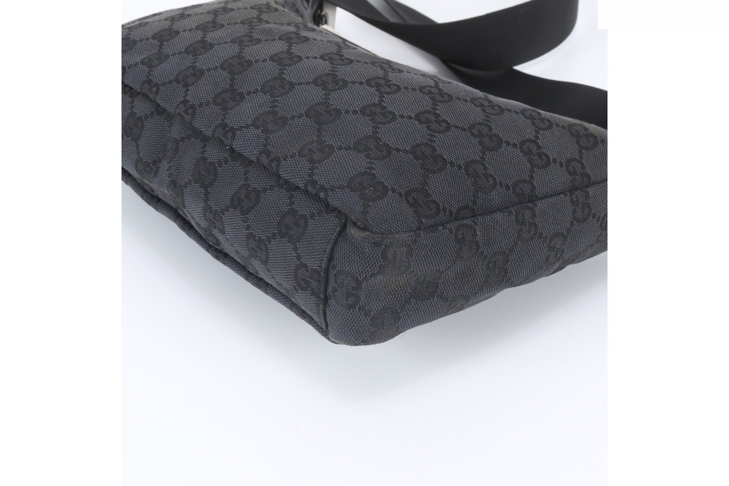 GG Canvas 019 0433 Leather Shoulder Bag — view 5