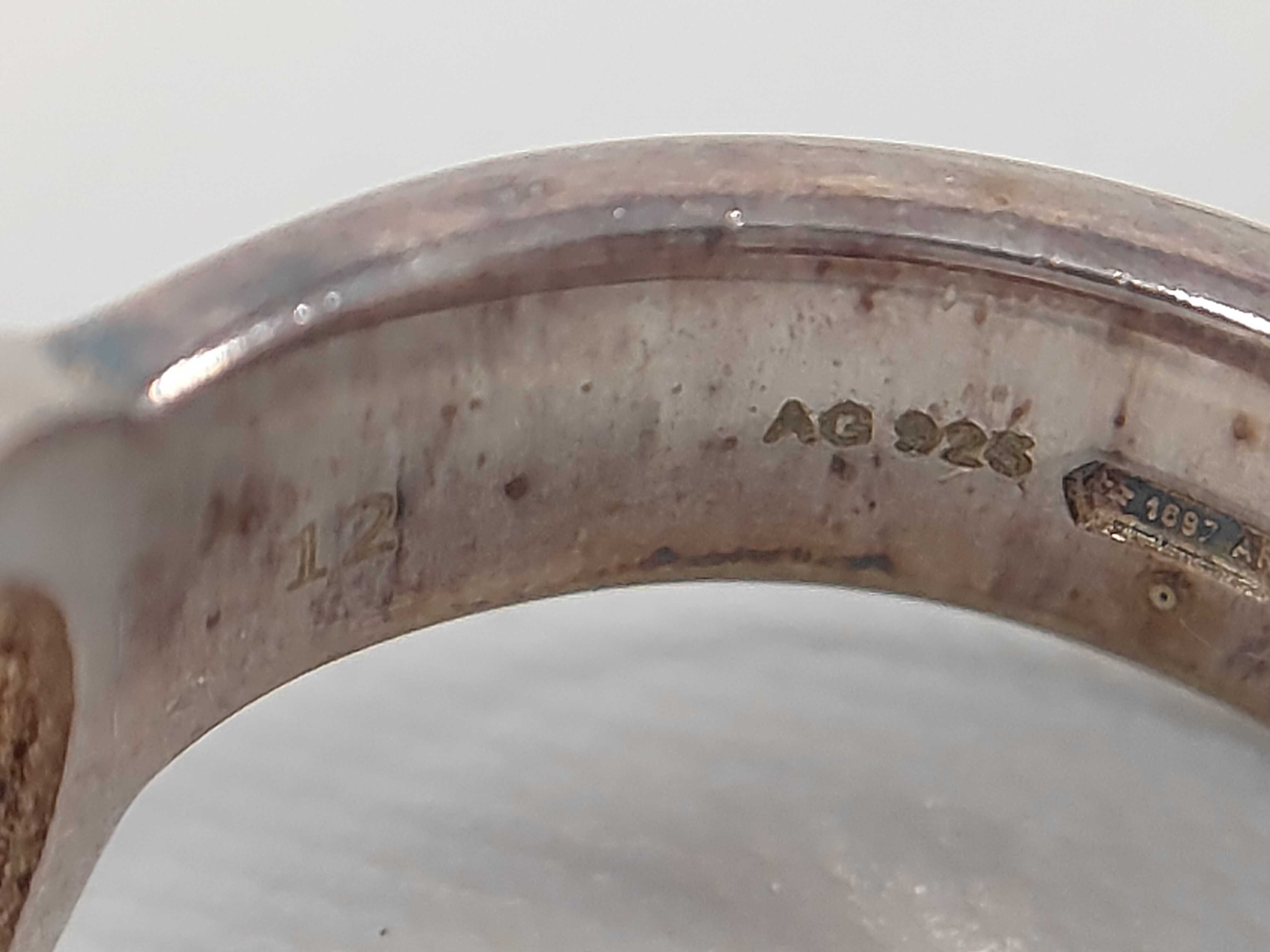 Interlocking G / Ring / SV Ring — view 7