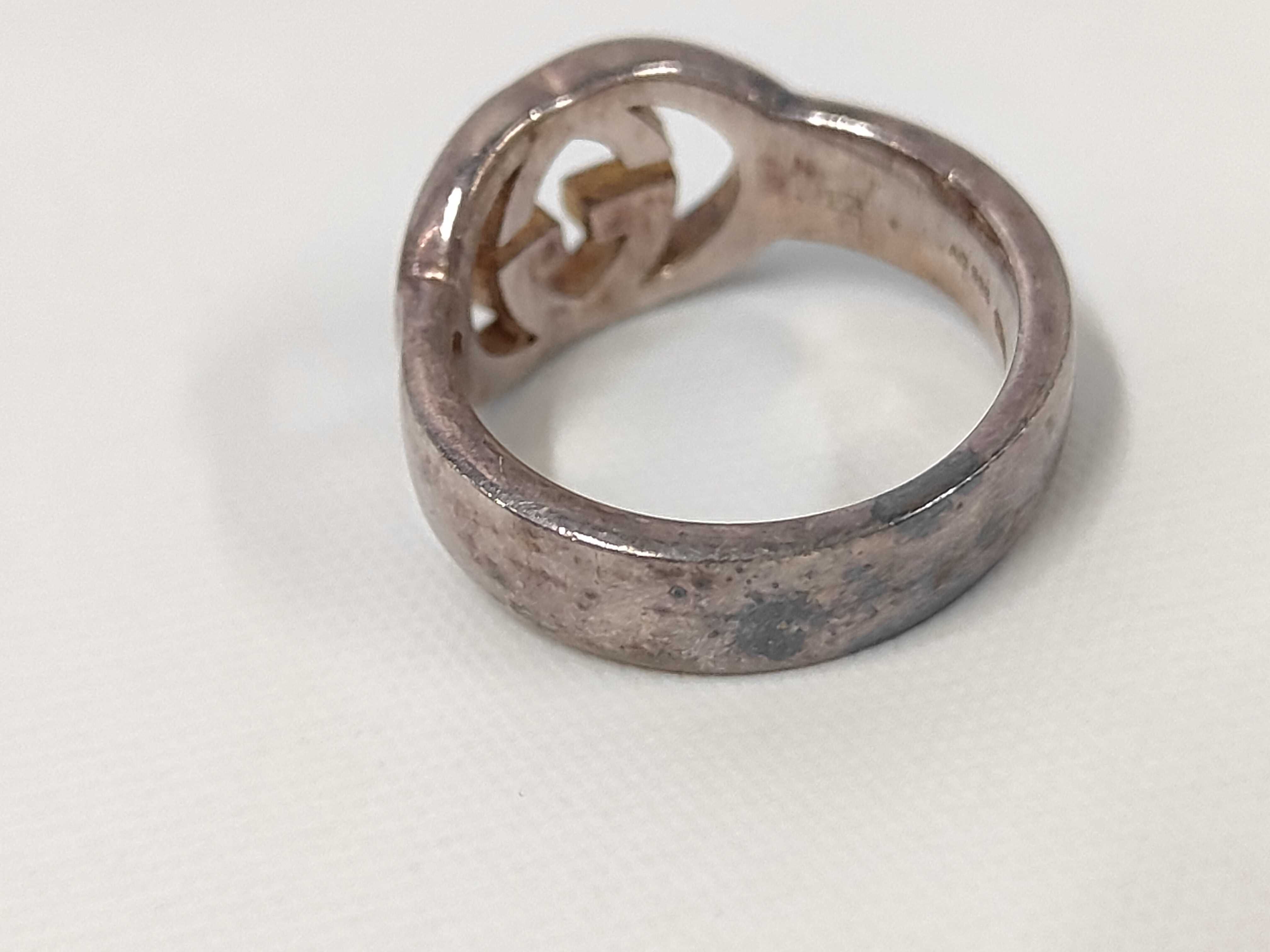 Interlocking G / Ring / SV Ring — view 8