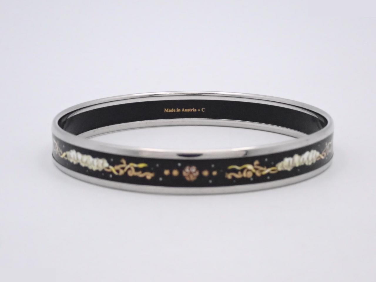 Enamel bangle, wrist circumference approximately 20cm — view 2