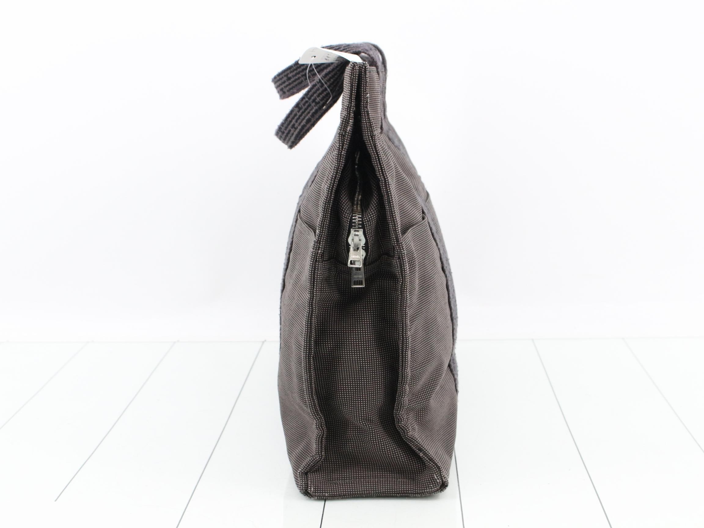 Aile Line MM Tote Bag — view 3