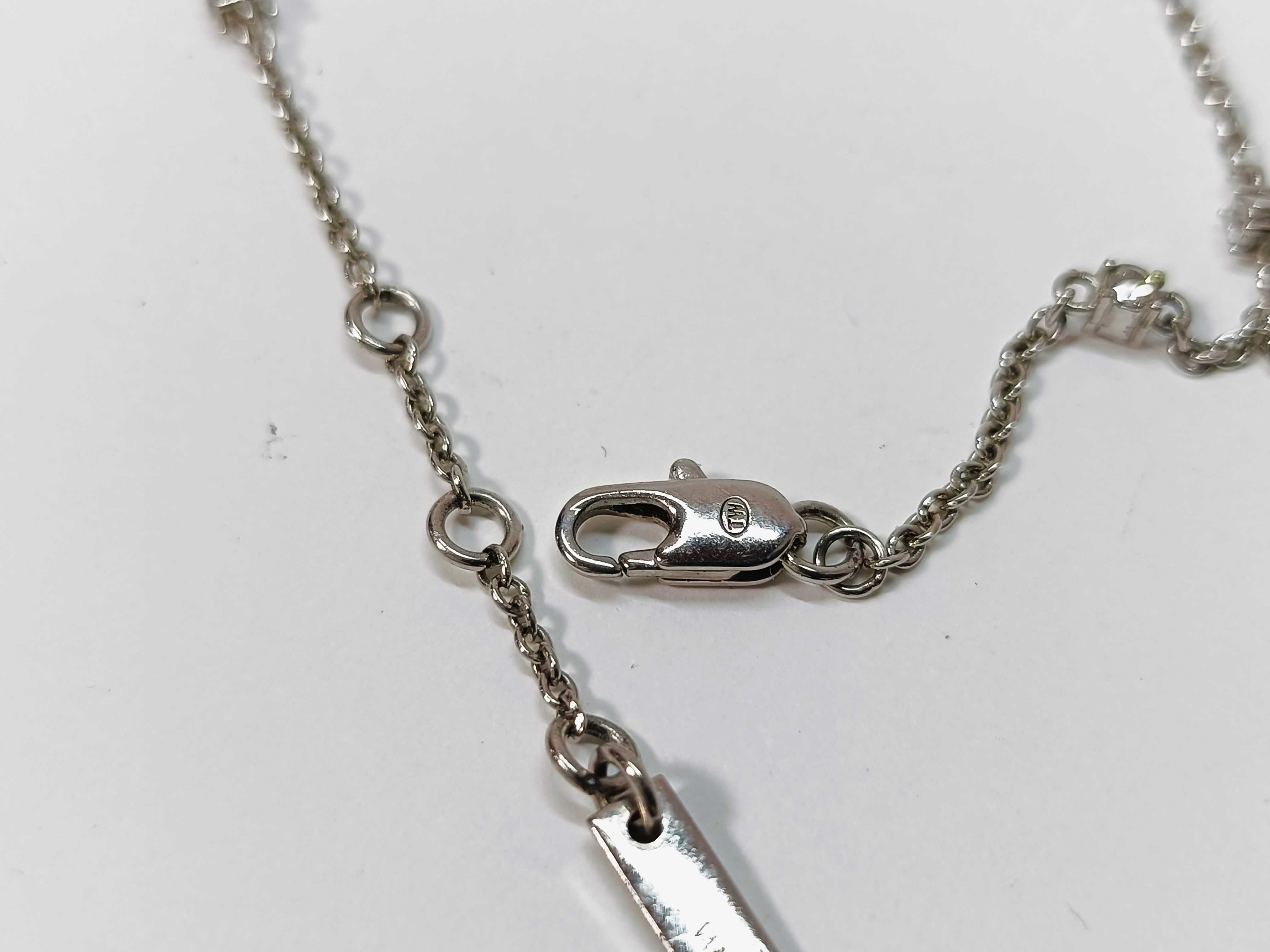 V-logo bracelet with box. Bracelet/Bangle. — view 2