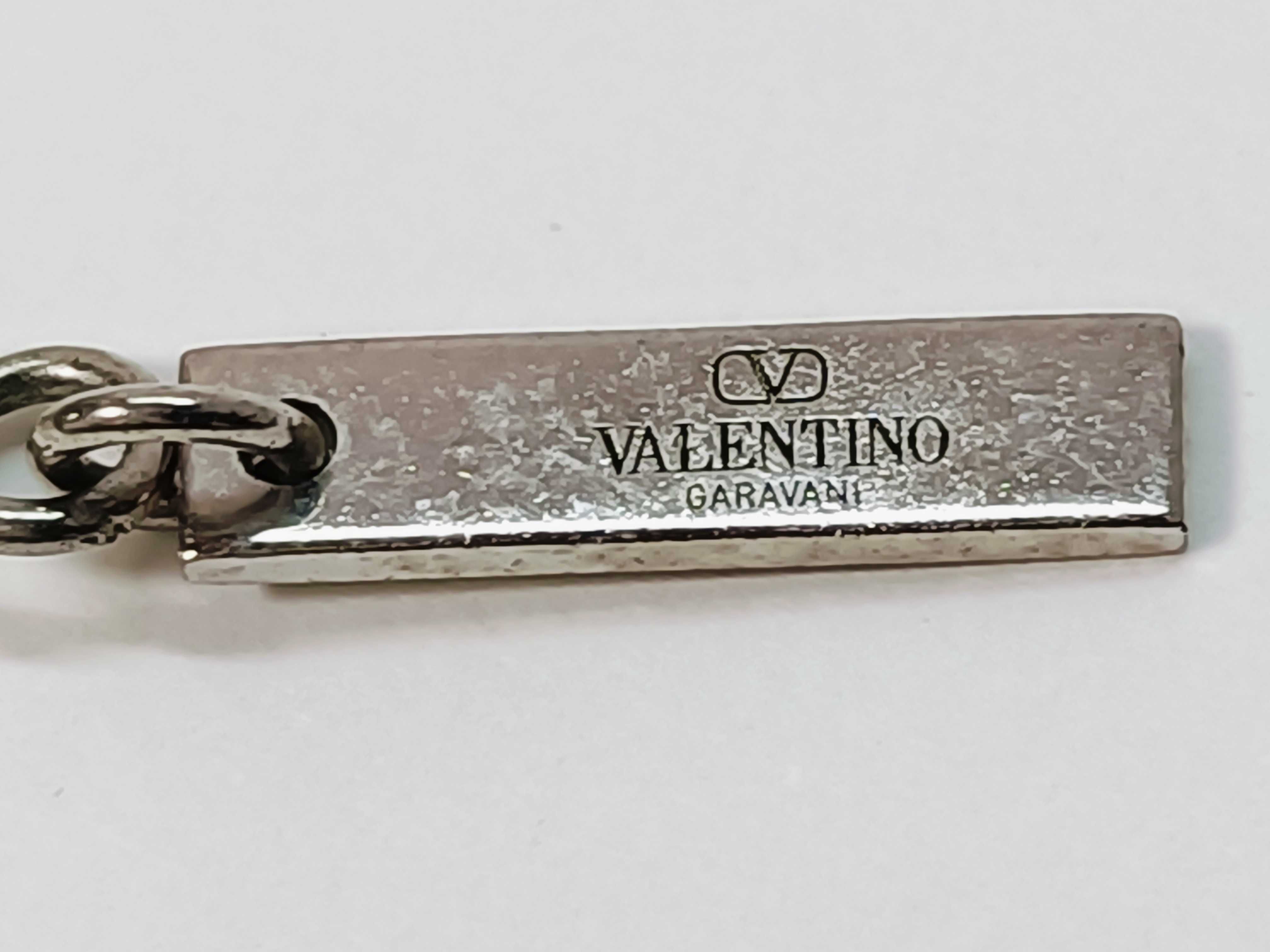 V-logo bracelet with box. Bracelet/Bangle. — view 3