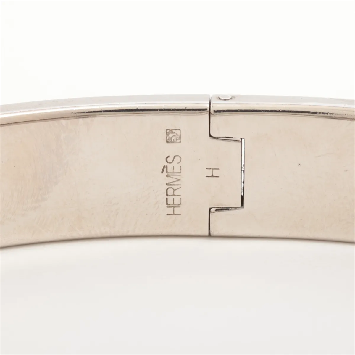Click Crack H Bangle PM GP Black x Silver Scratches Dullness Hits Discoloration Staining Peeling — view 6