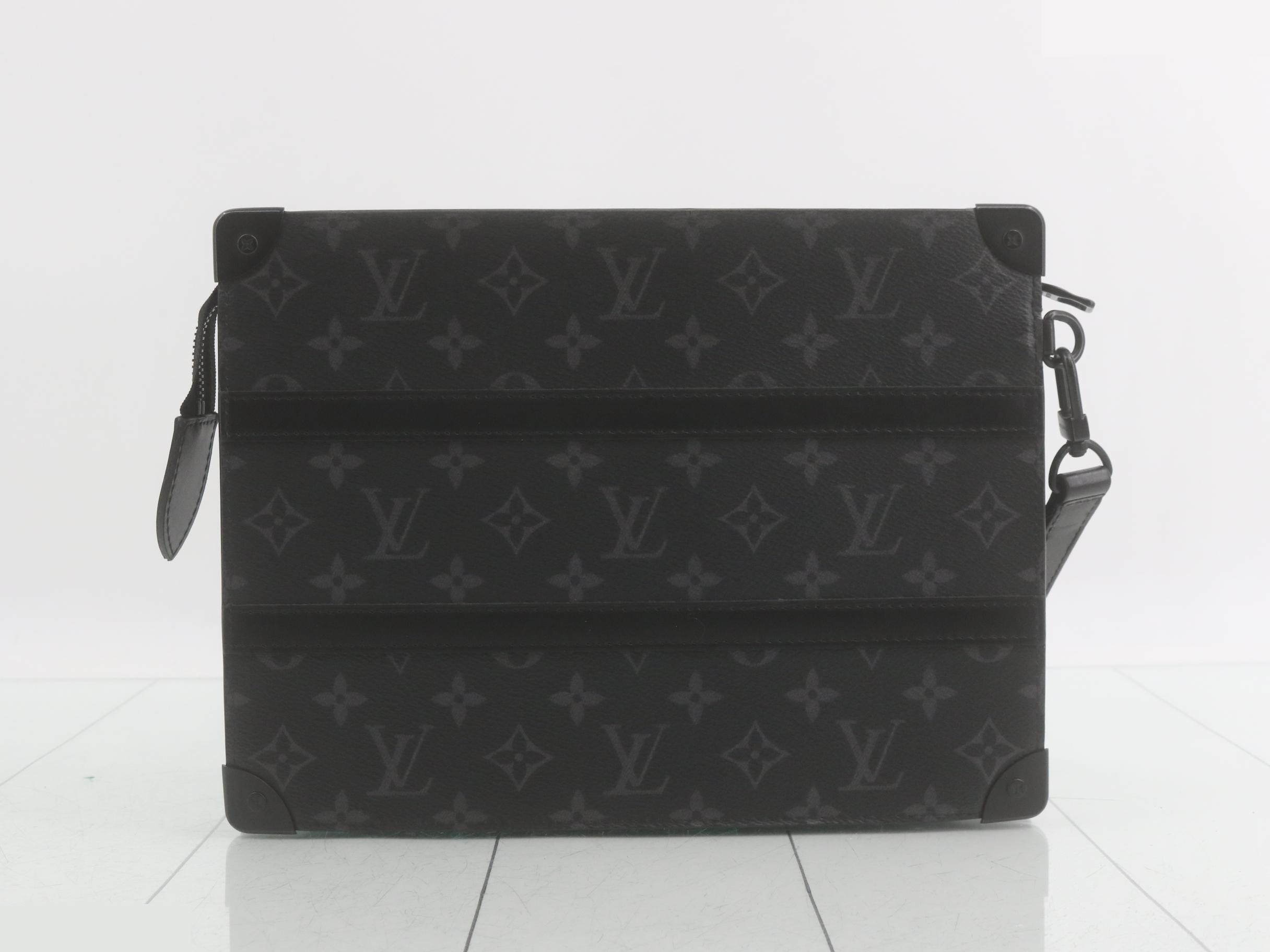 Trunk, Pouch — view 2
