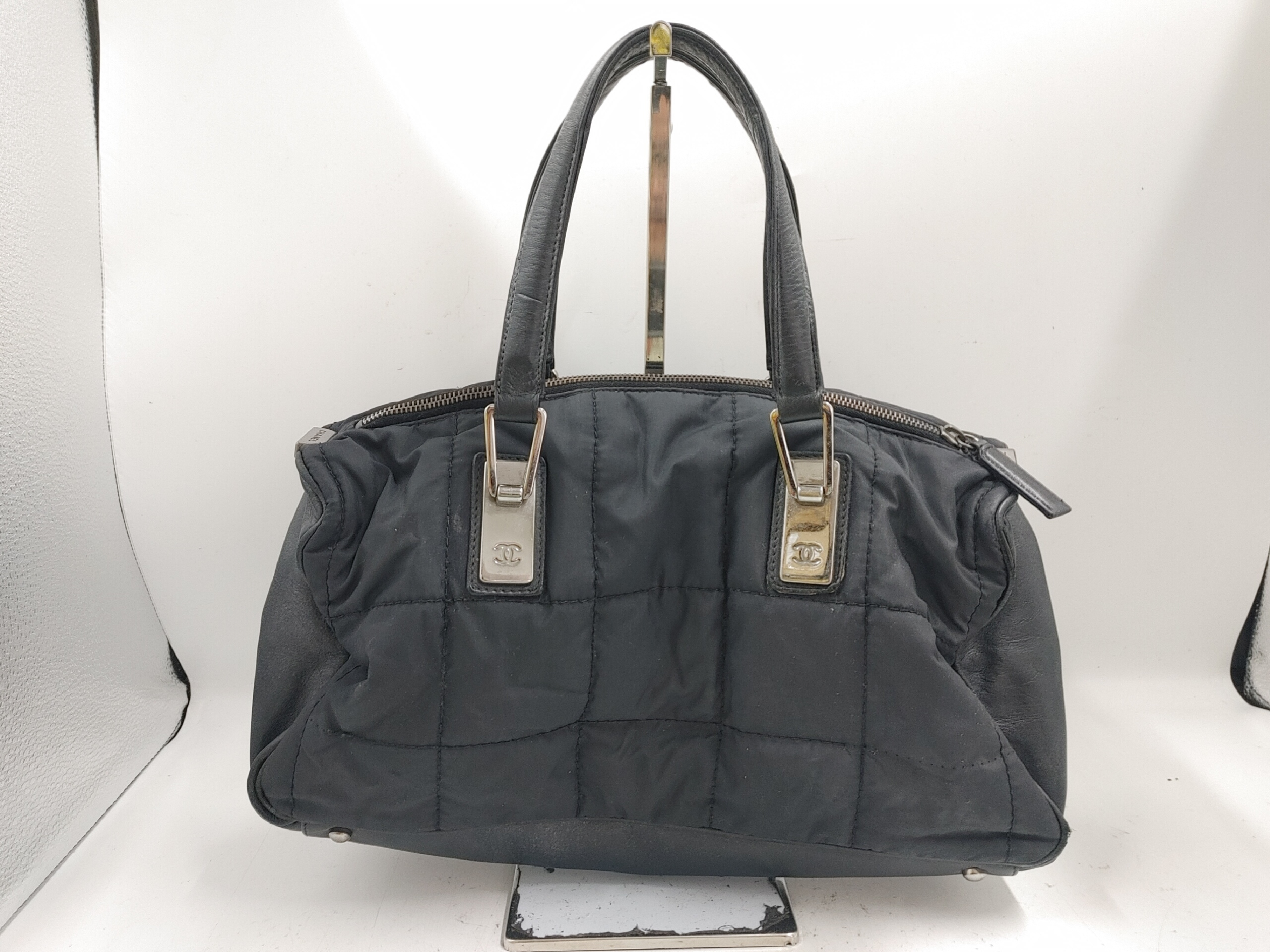 Chocolate Bar Handbag, Nylon, Black Handbag — view 2