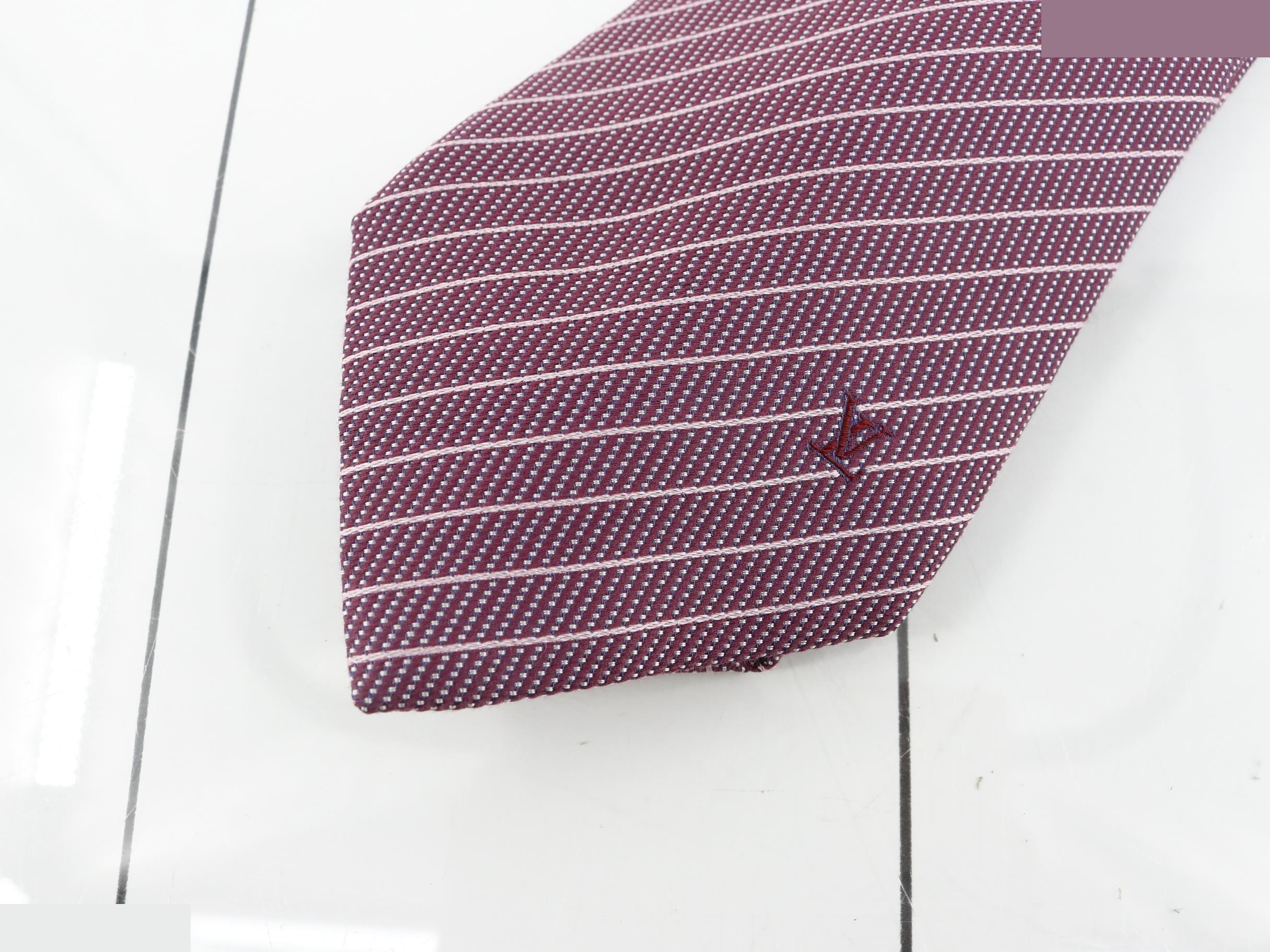 Necktie / Pink stripes — view 3