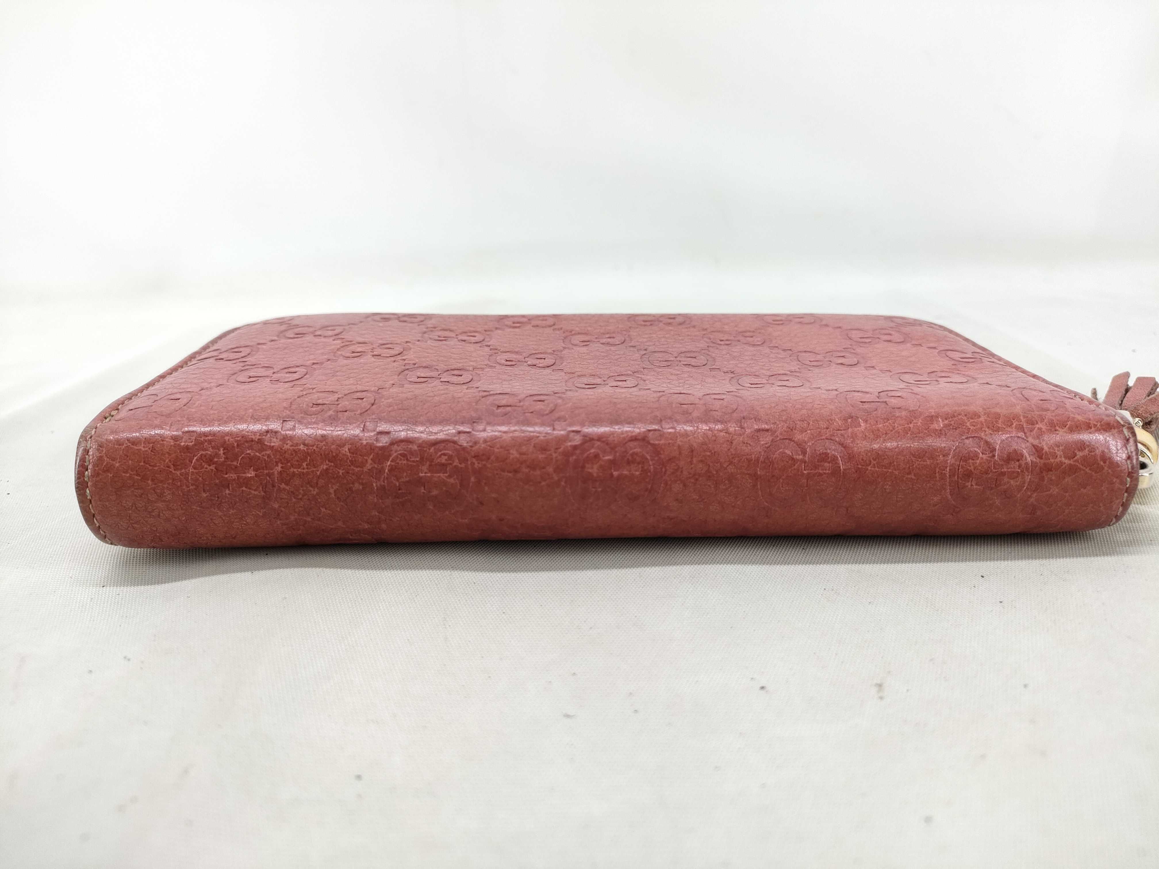 wallet — view 4