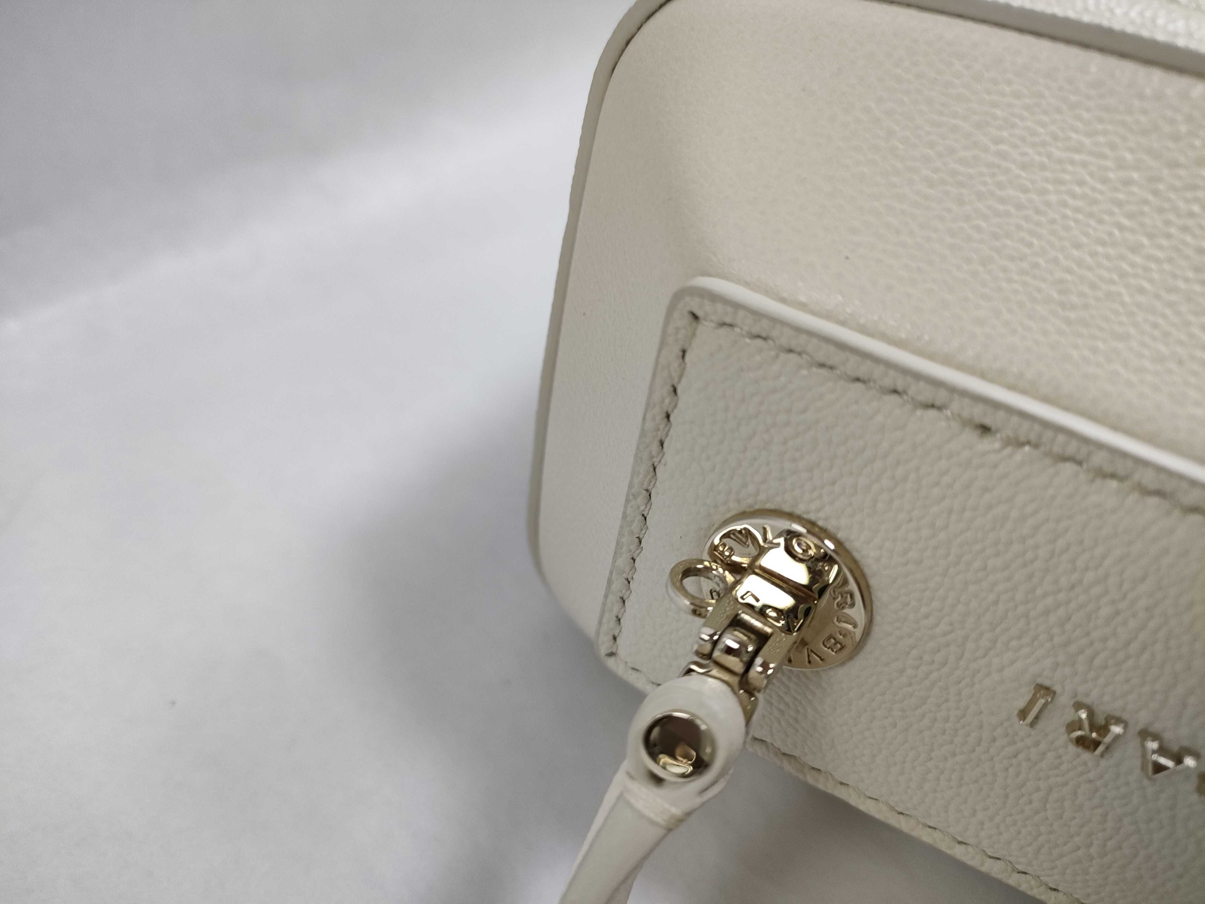 Serpenti 2-Way Bag. Accessories: Shoulder strap, handbag. — view 5