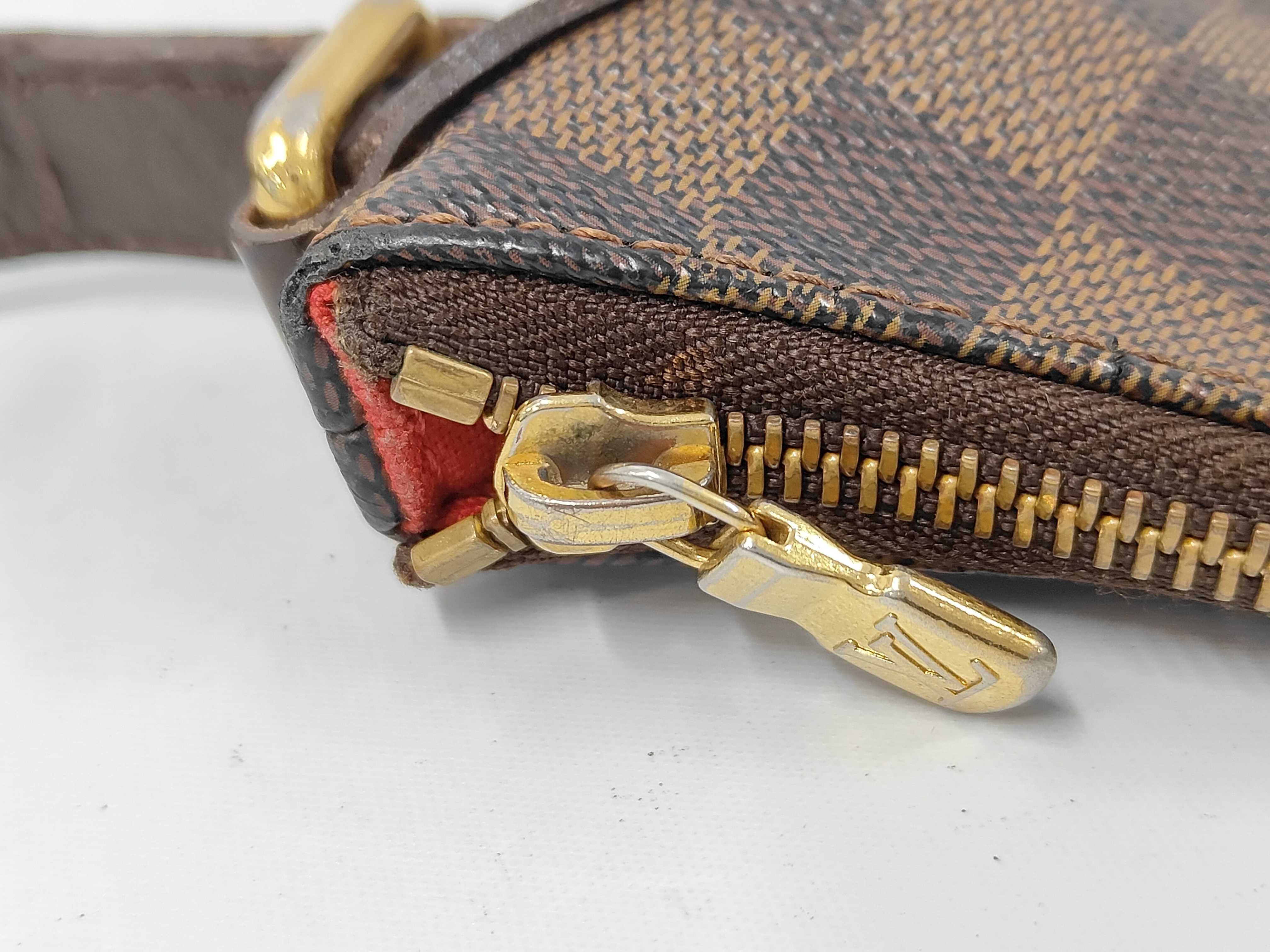 Damier Bloomsbury PM Shoulder Bag — view 8