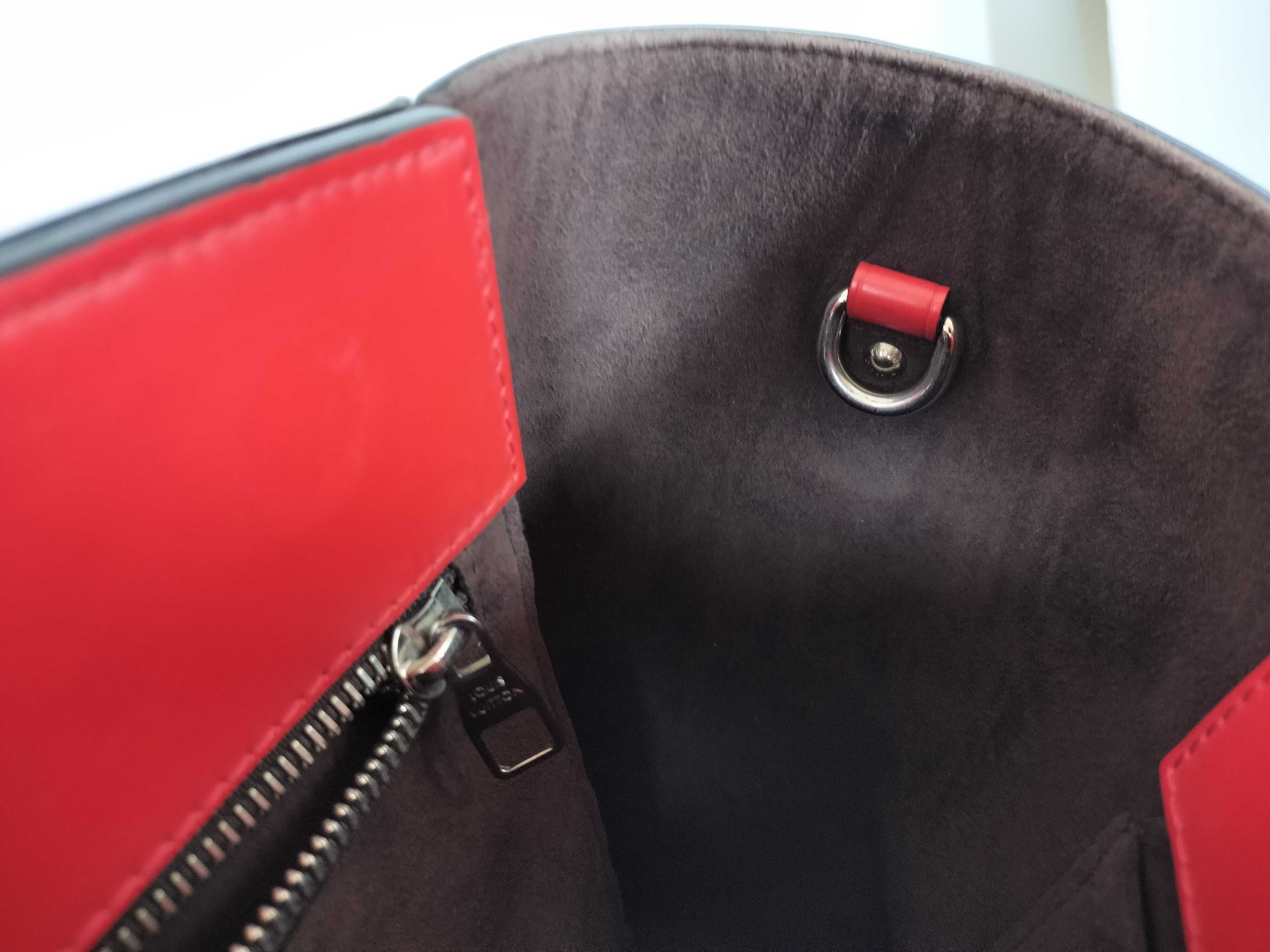 Epi Leather Phoenix Coquelicot Handbag with Silver Hardware (CA3195) — view 9