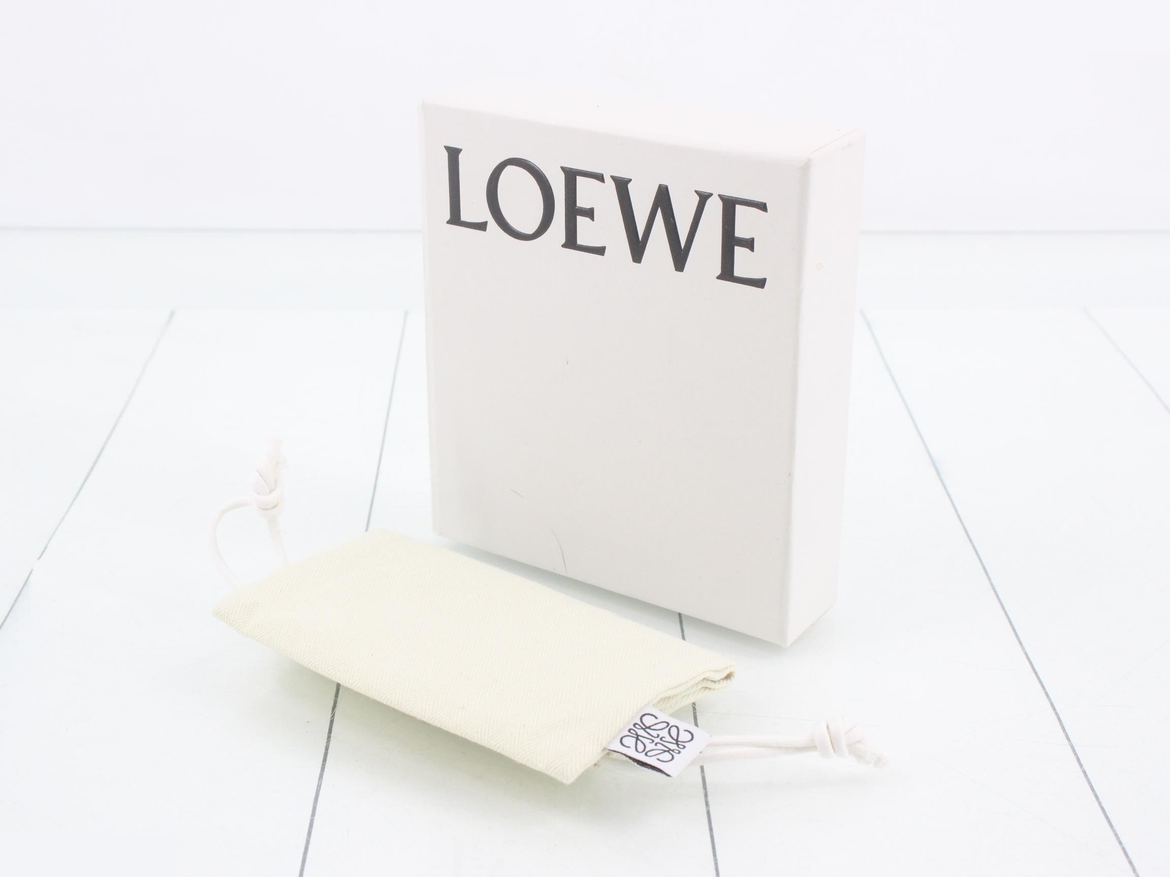 Other lines: Bags and Wallets — view 5