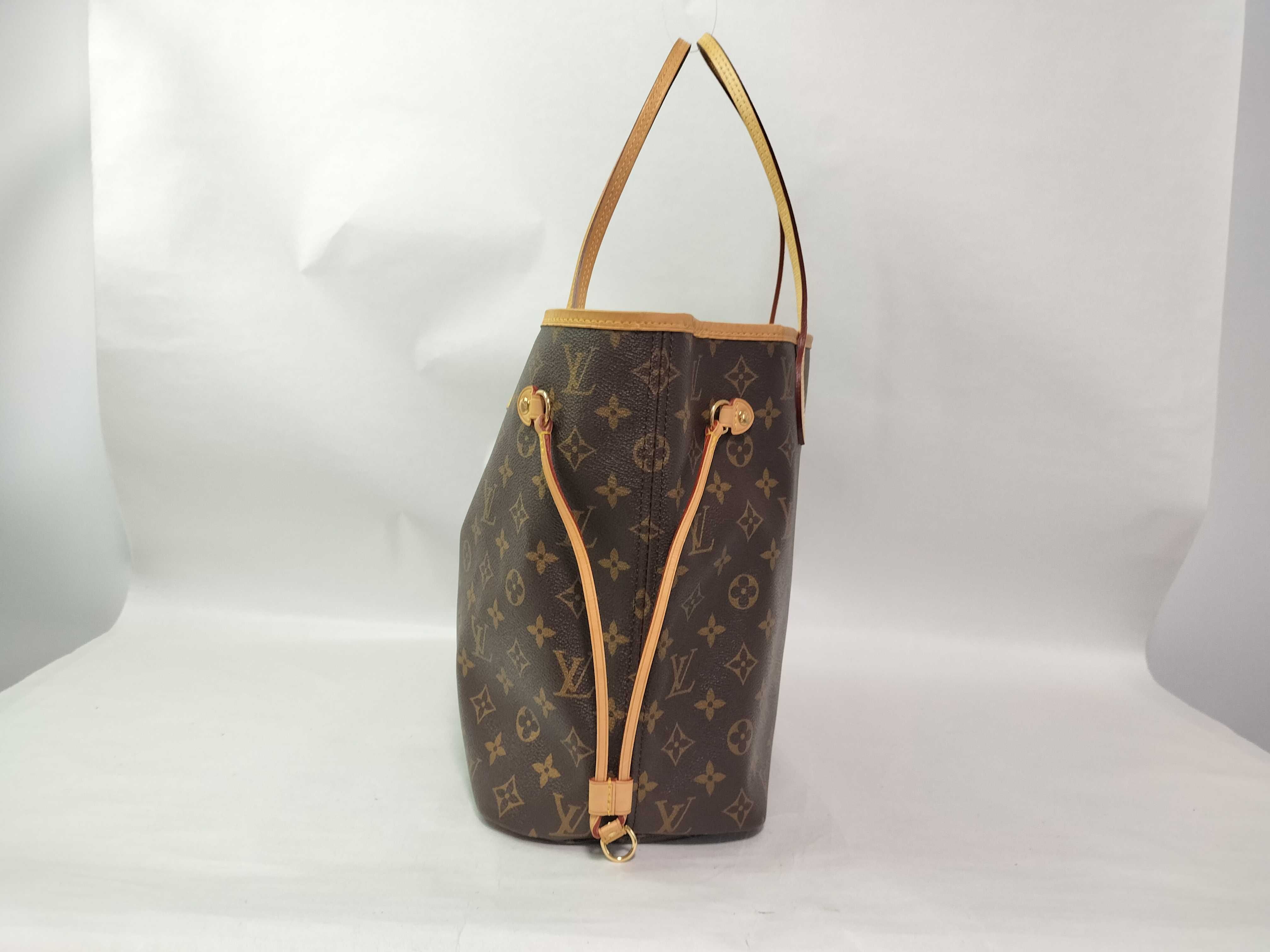 Monogram M40995 Monogram Neverfull MM Tote Bag with Box and Dust Bag — view 4