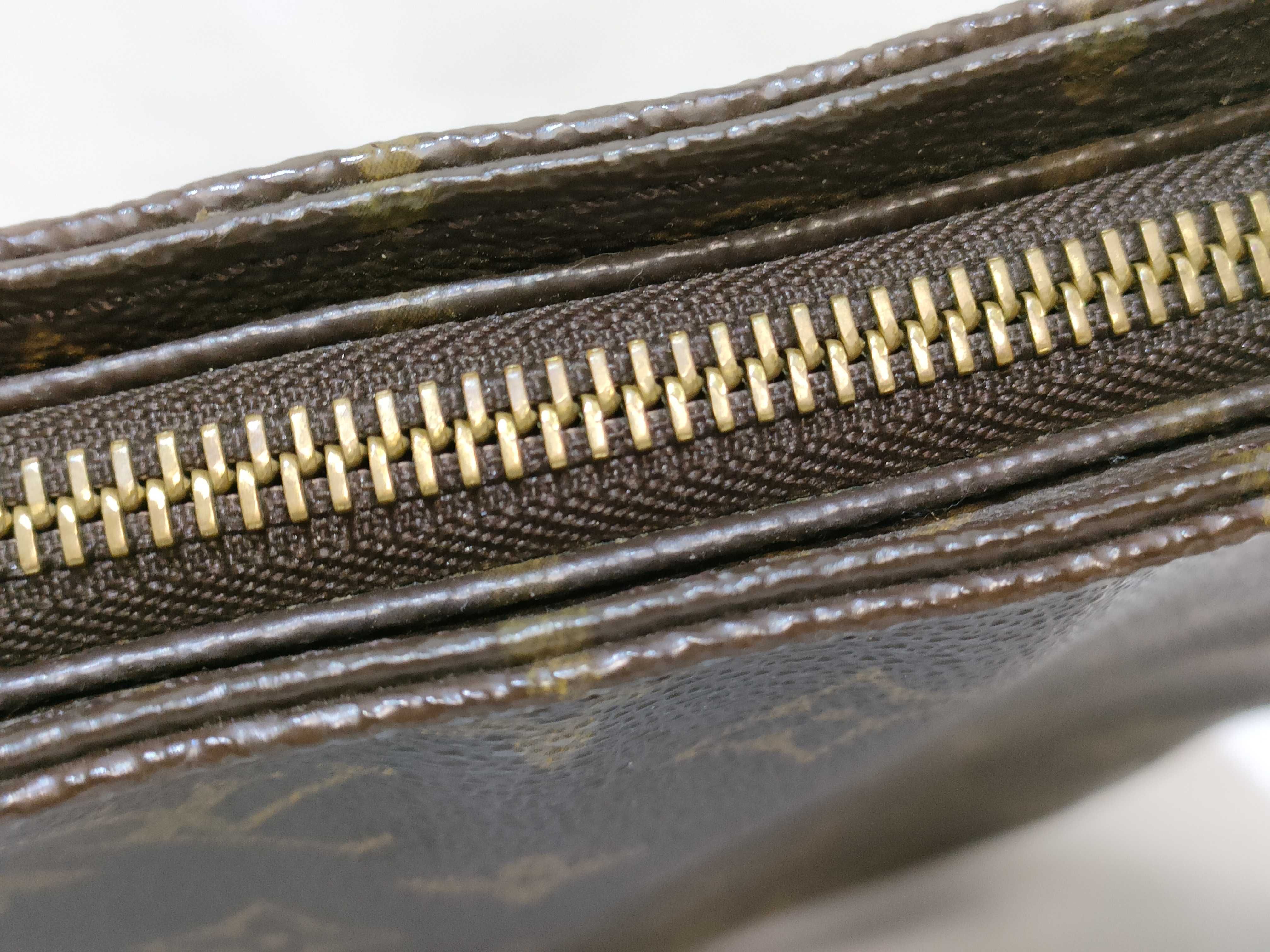 Monogram LV Looping Shoulder Bag — view 8