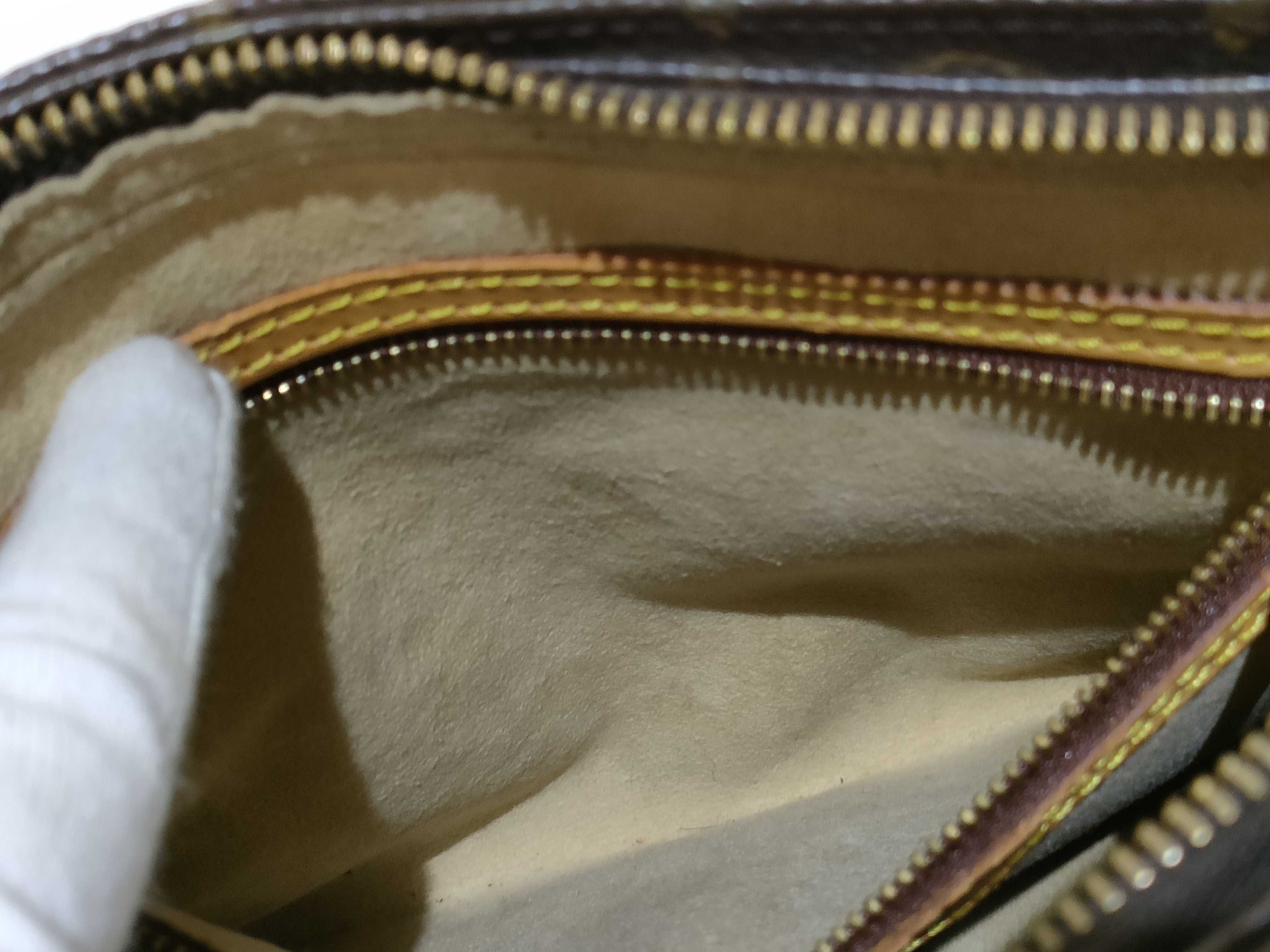 Monogram LV Looping Shoulder Bag — view 10