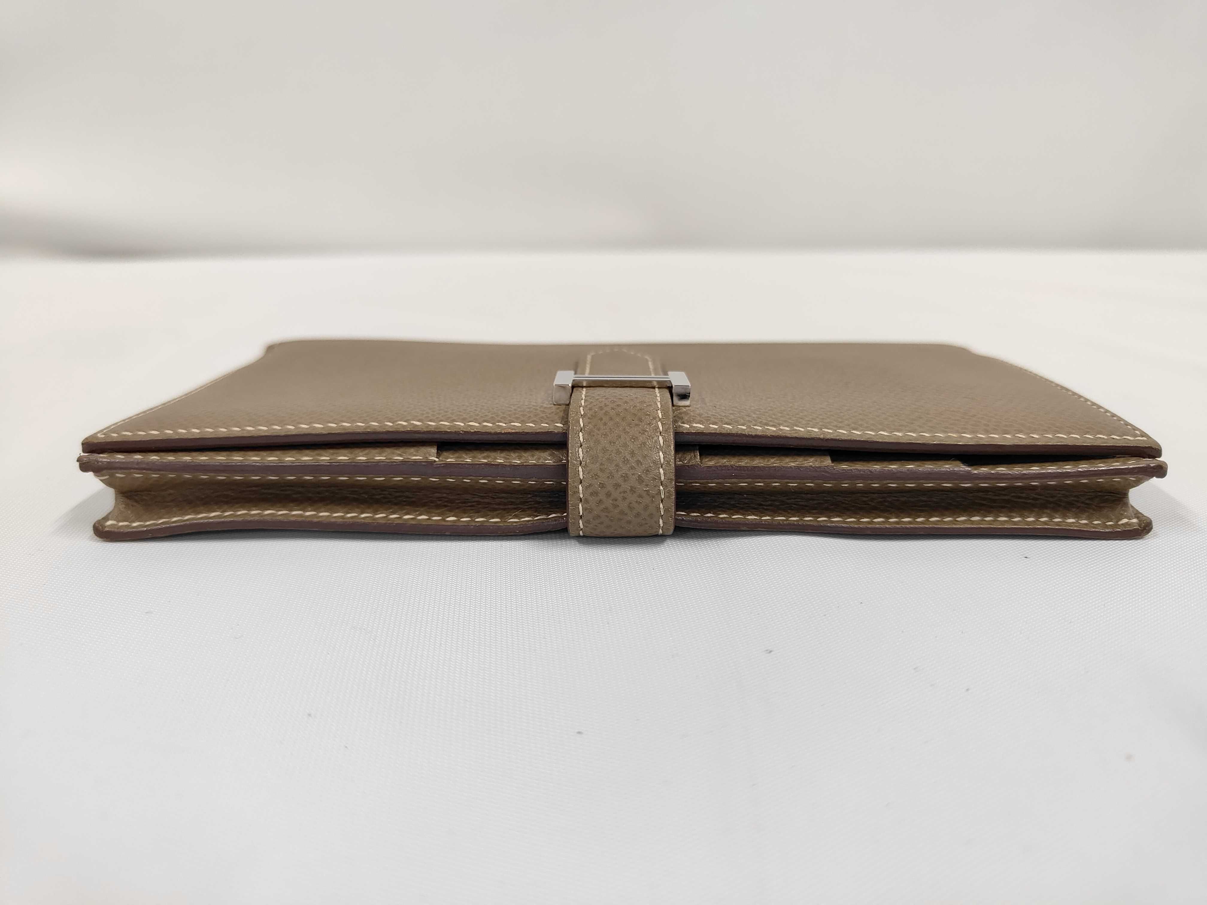 Bearn Soufflé A-stamp Veau Epsom Long Wallet Etoupe Wallet — view 3