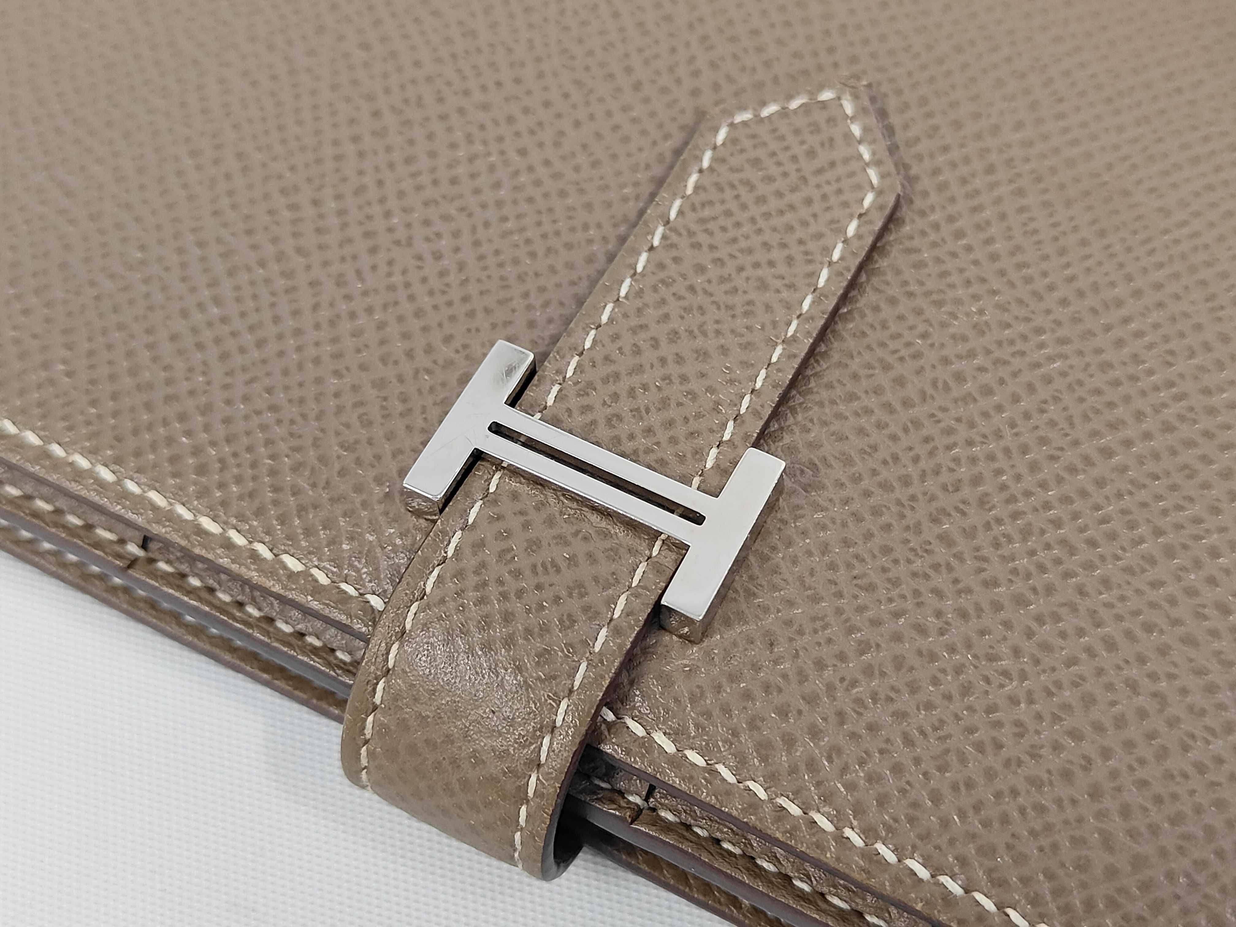 Bearn Soufflé A-stamp Veau Epsom Long Wallet Etoupe Wallet — view 5