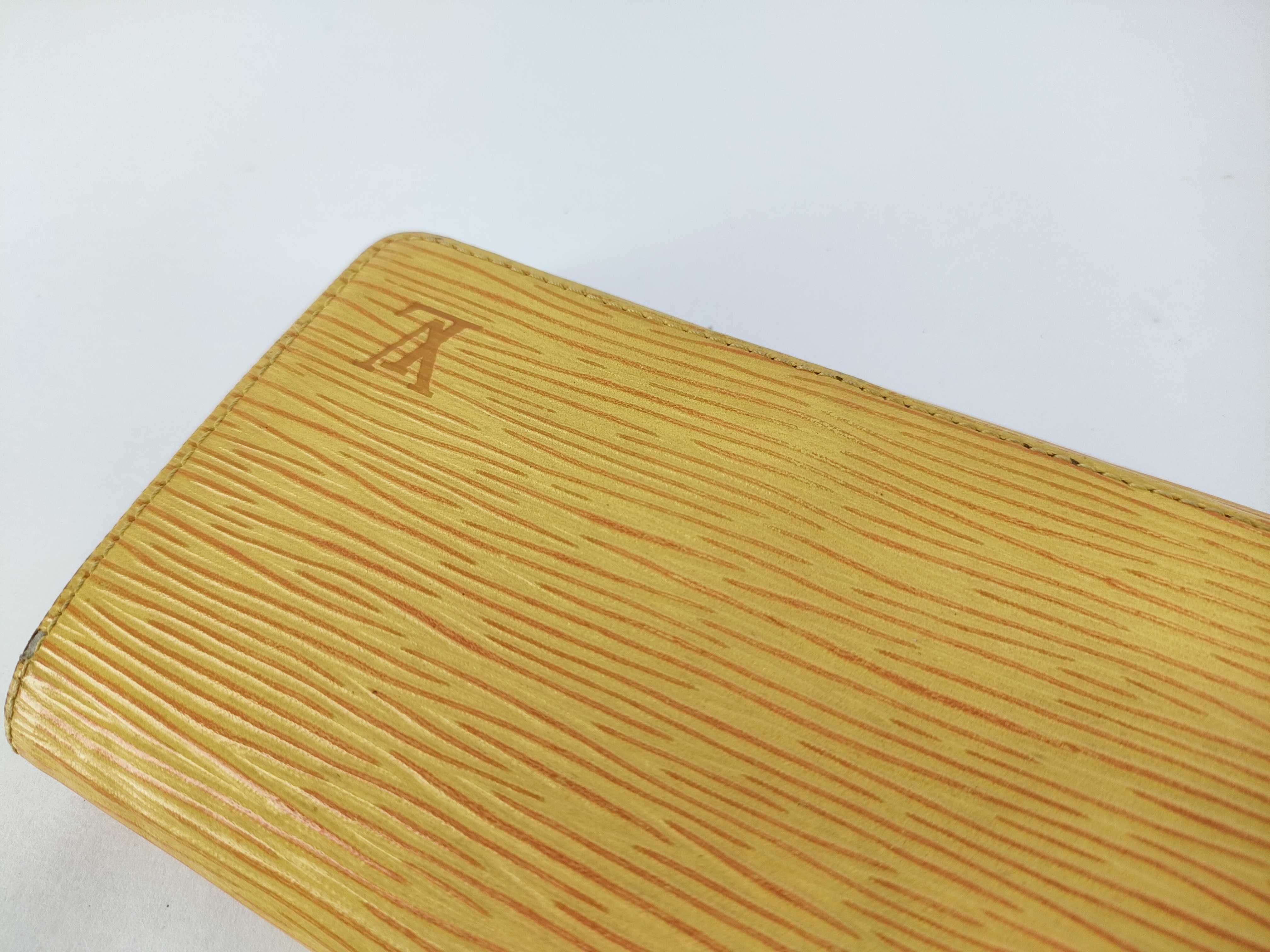 Epi Bi-fold Wallet / Epi / M63509 / MI0967 Wallet — view 14