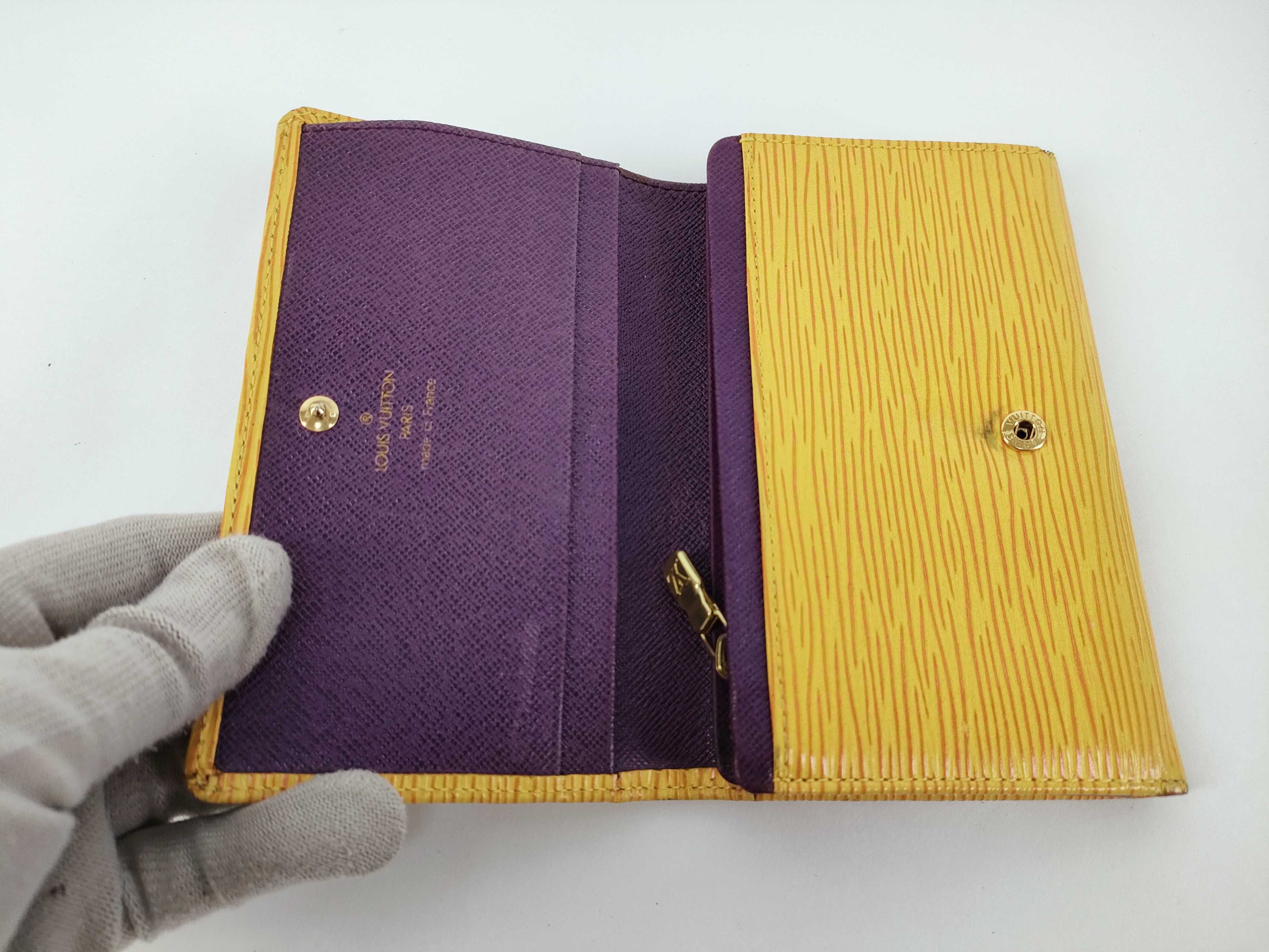 Epi Bi-fold Wallet / Epi / M63509 / MI0967 Wallet — view 8