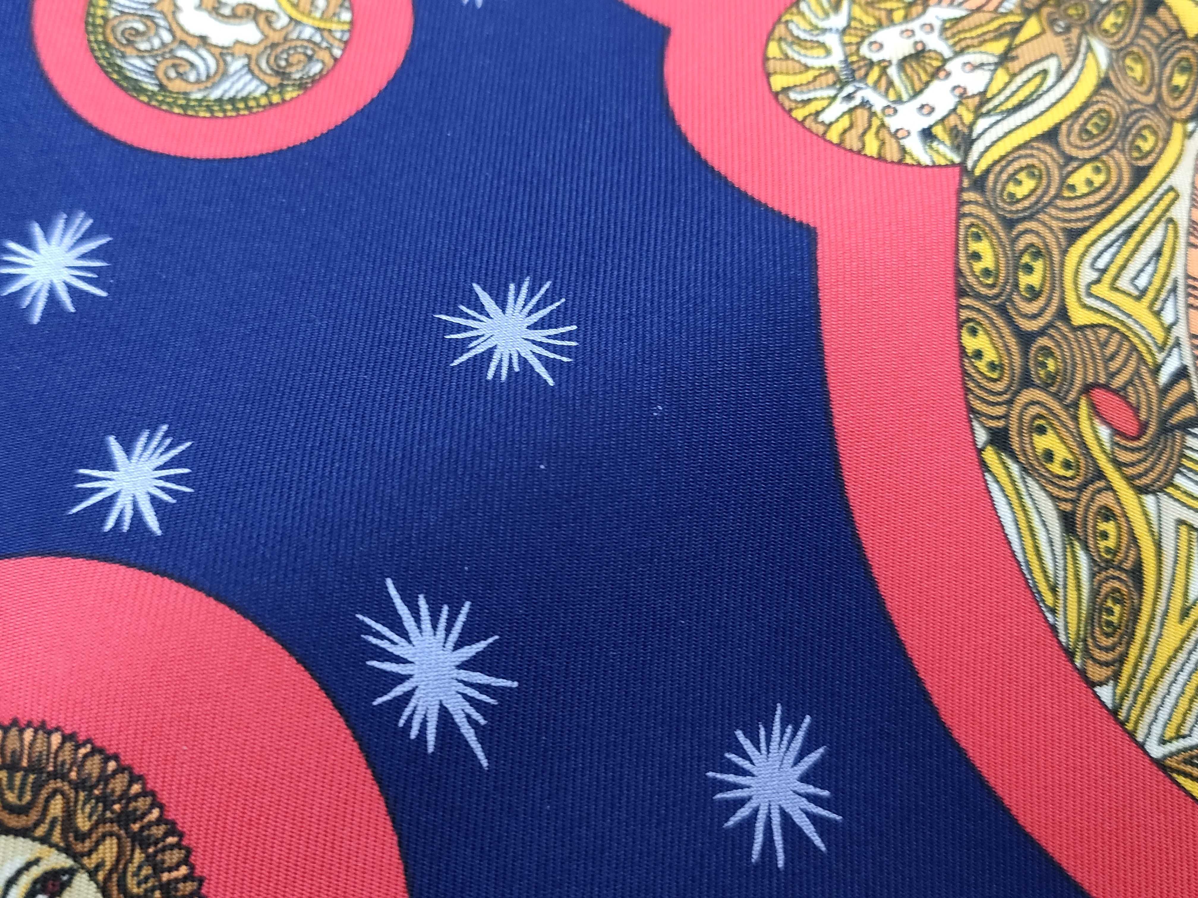 Carre "The Sun King" and other accessories — view 5