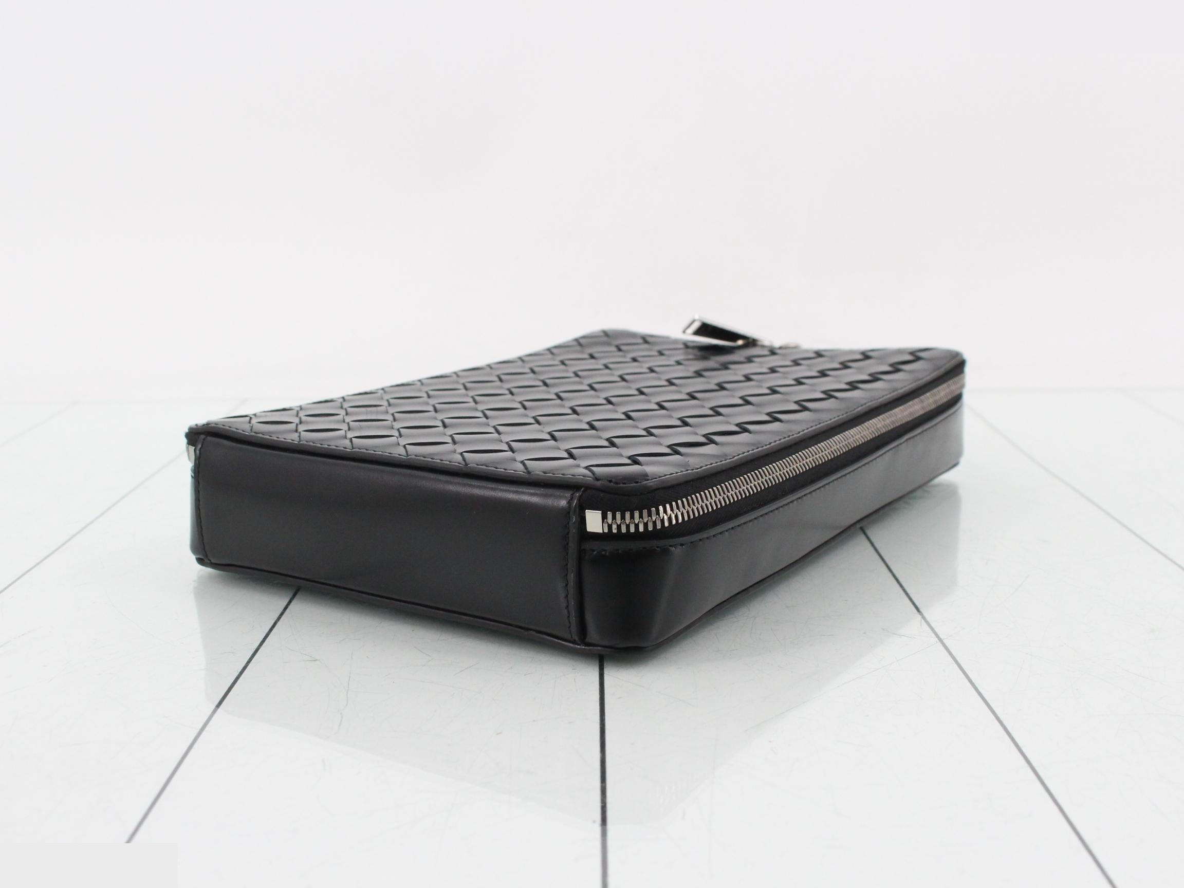 Shoulder Bag - IC chip detected — view 6