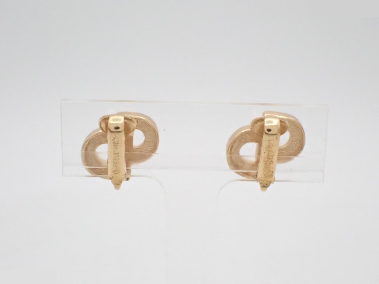 Other lines: Precious metals and earrings — view 2
