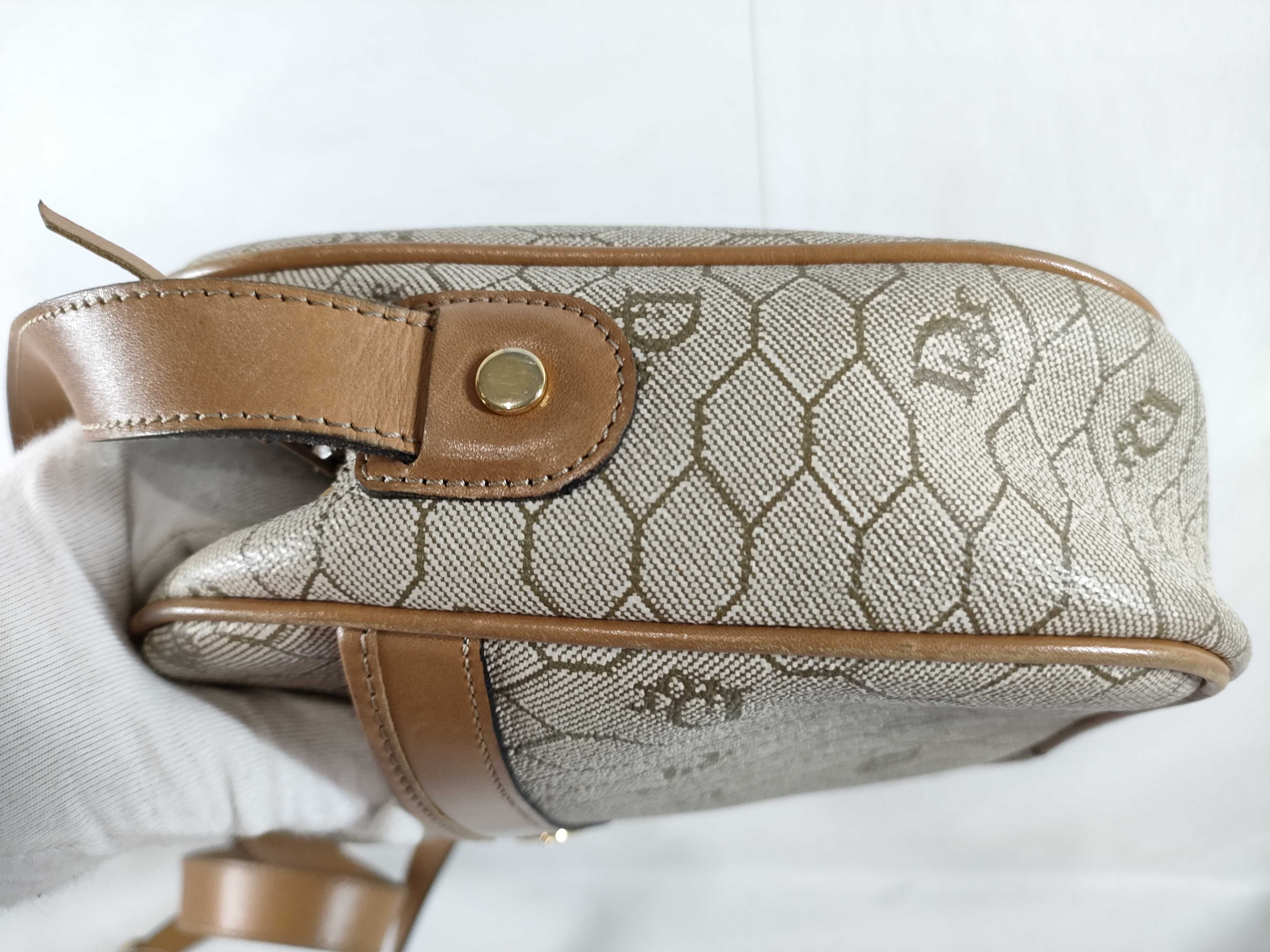 Honeycomb Pattern Shoulder Bag — view 15