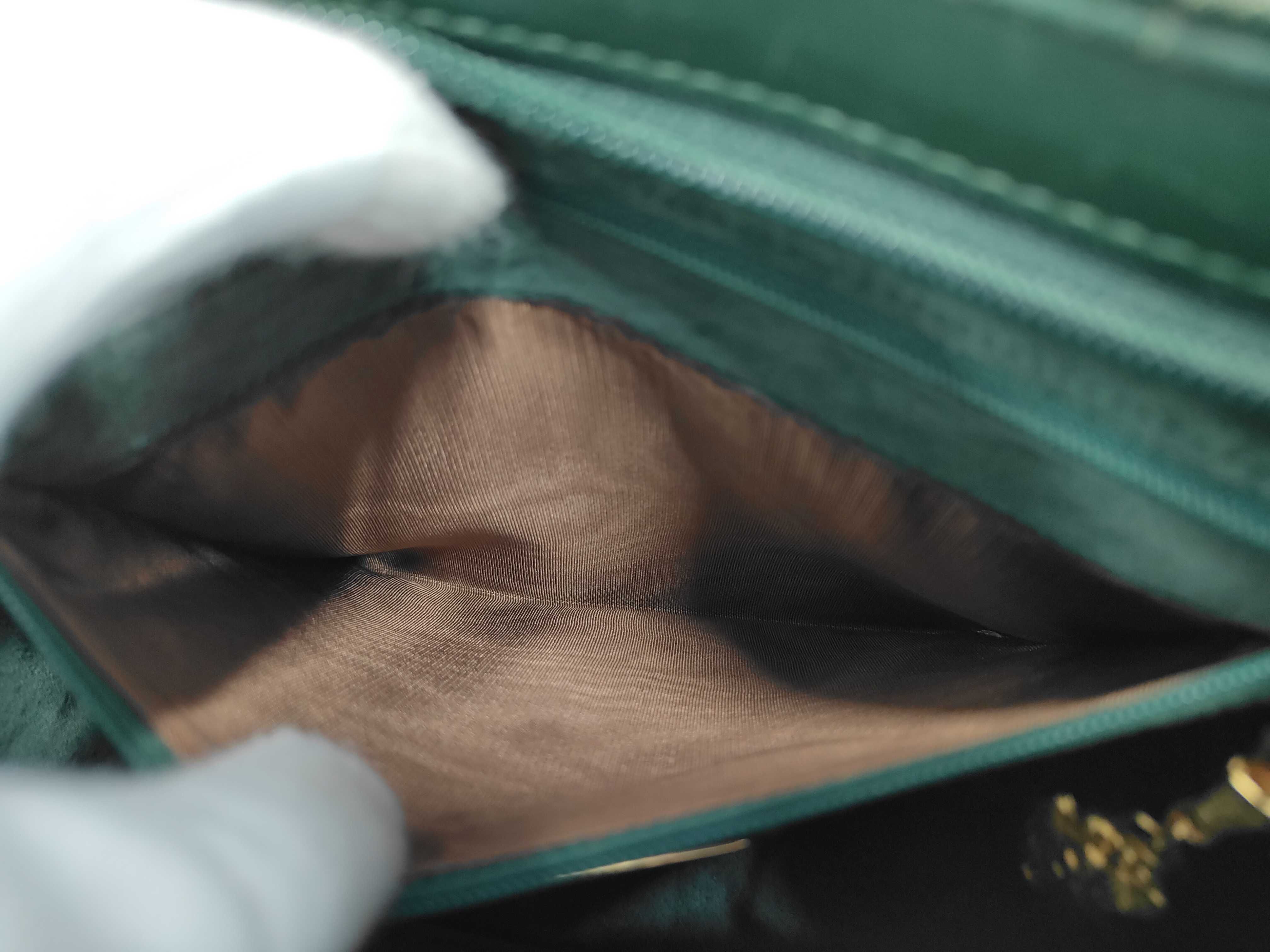 Old Gucci Interlocking G Shoulder Bag — view 11
