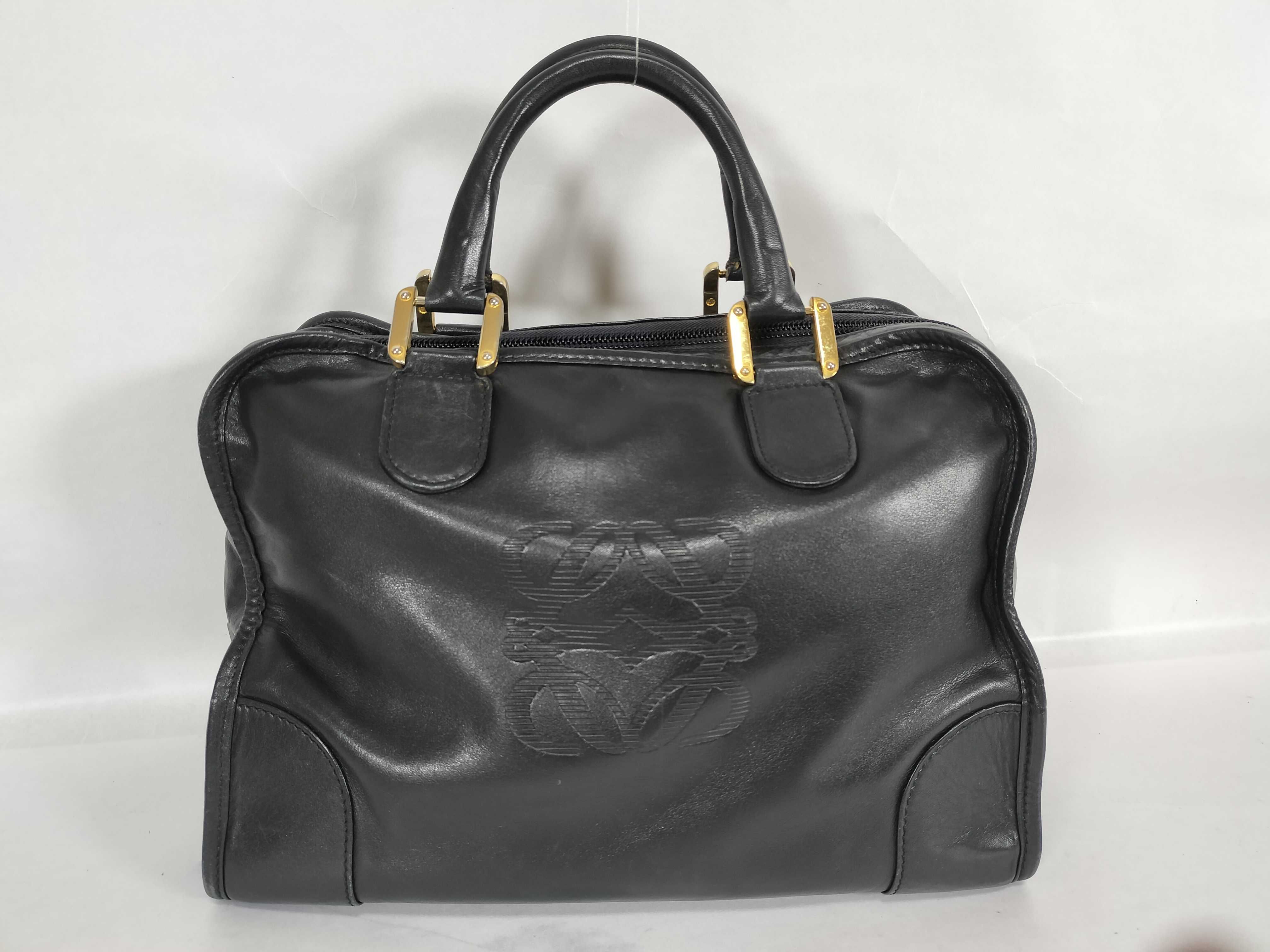 Amazona Leather Black Handbag