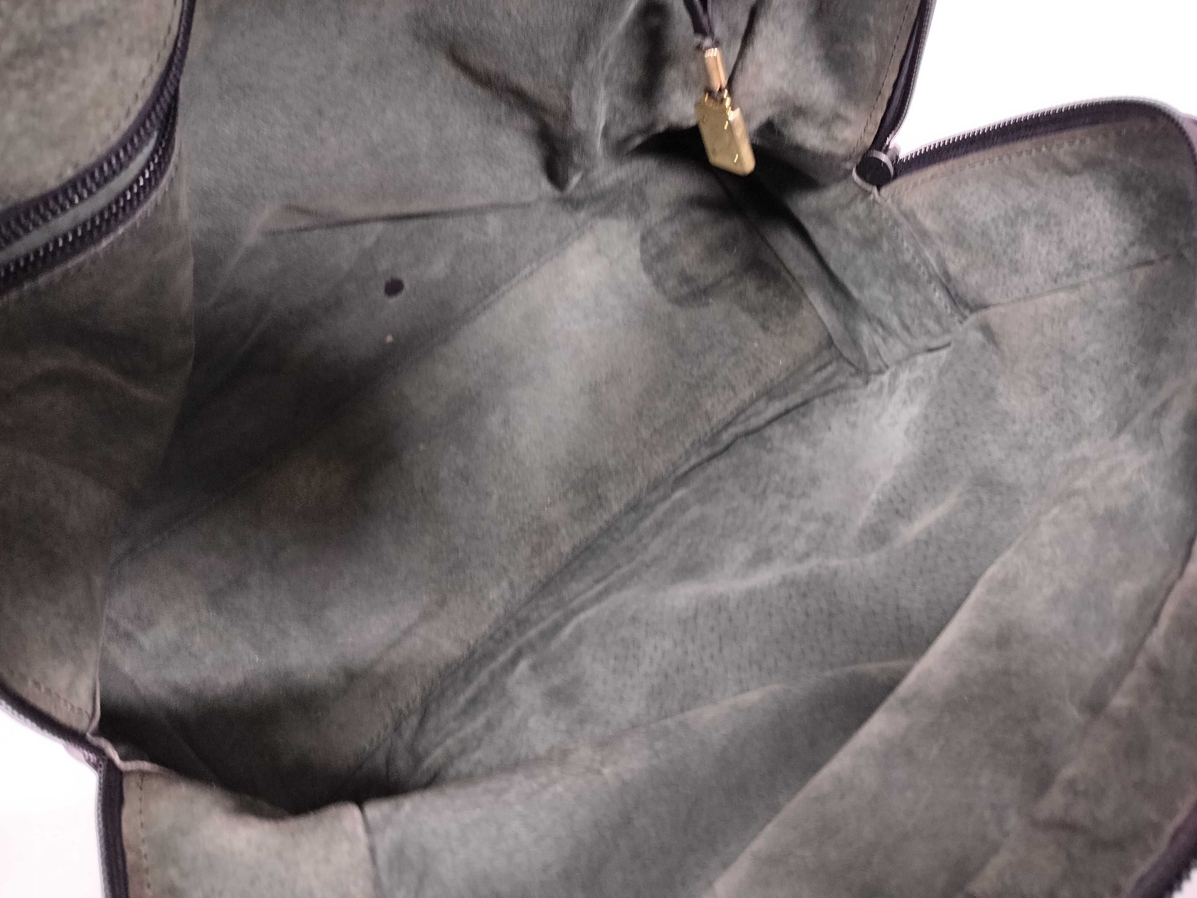 Amazona Leather Black Handbag — view 10