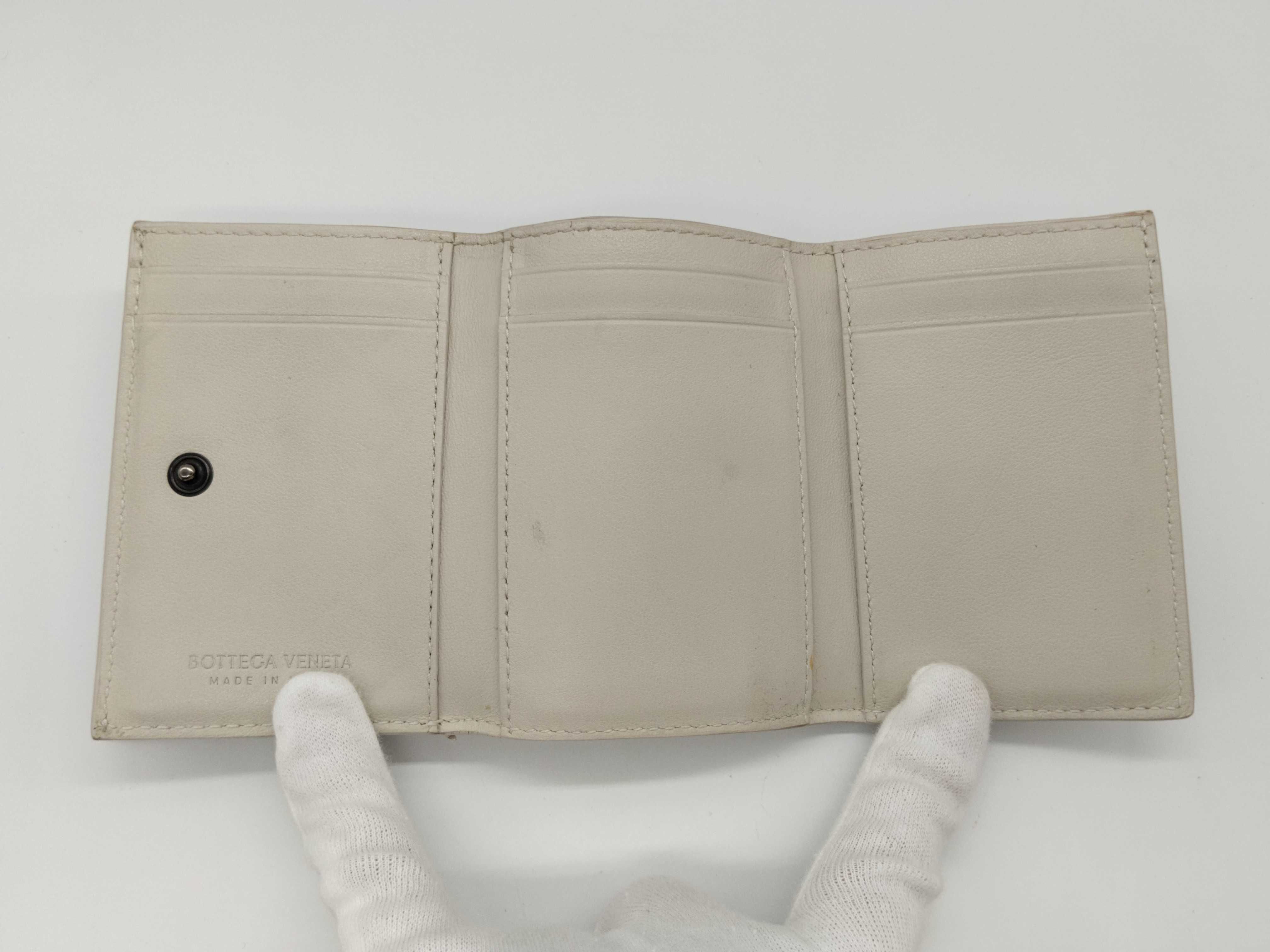 Maxi Intrecciato Compact Wallet Tri-fold Wallet — view 13