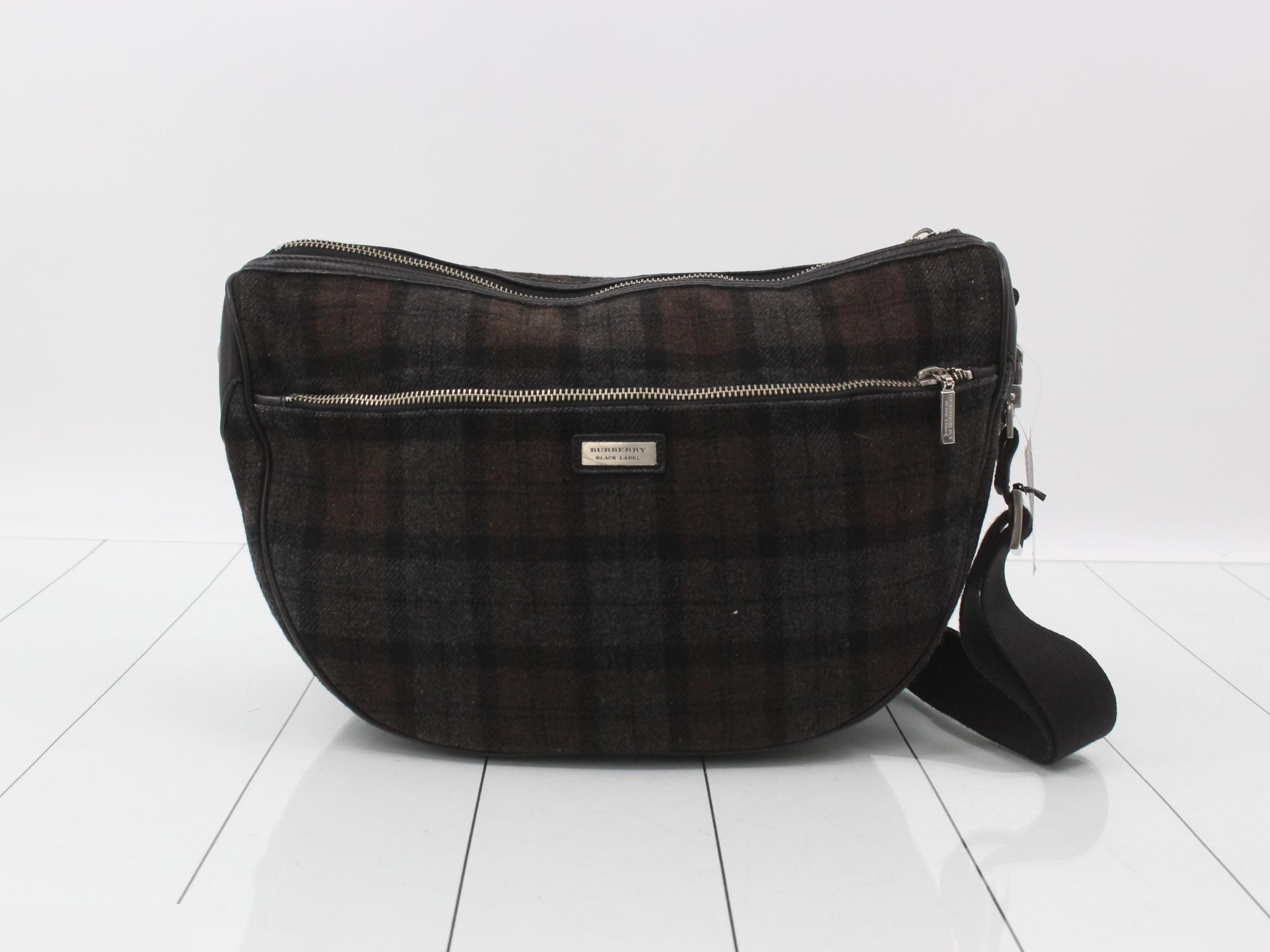 Black Label Shoulder Bag - Check