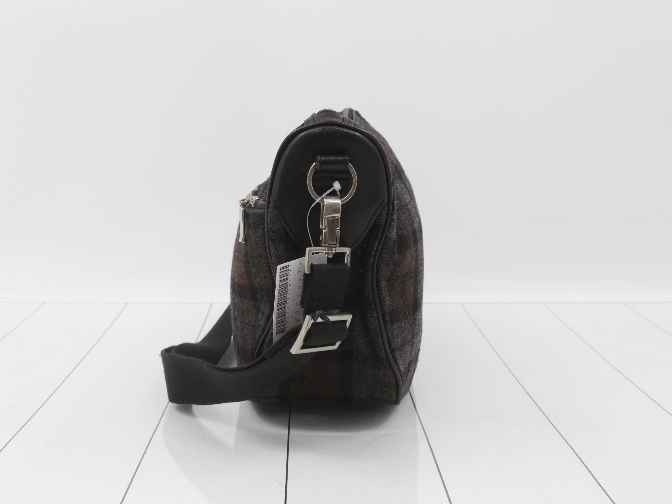 Black Label Shoulder Bag - Check — view 3