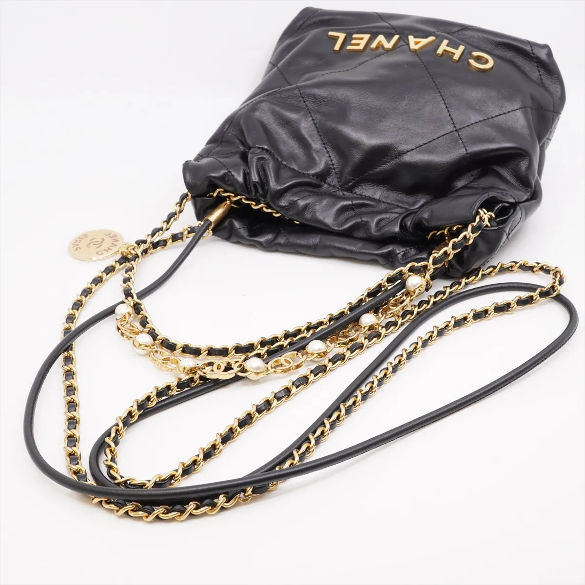 22 Mini Calfskin Chain Shoulder Bag Black Gold Hardware U1K3E4LL Pearl Chain 24A 2024 Fall/Winter Collection — view 5