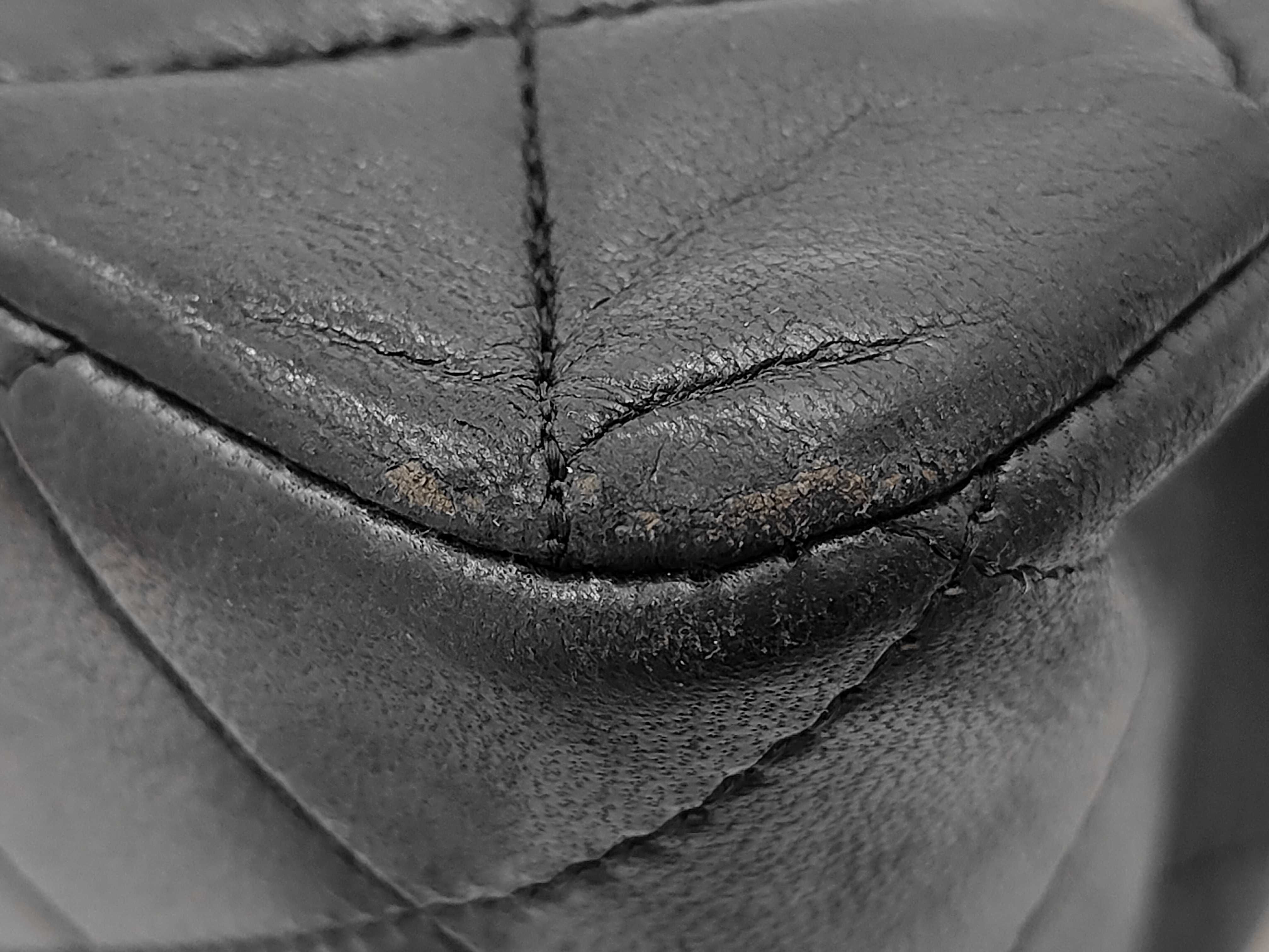 Matelassé Double Flap Black 25cm Shoulder Bag — view 4