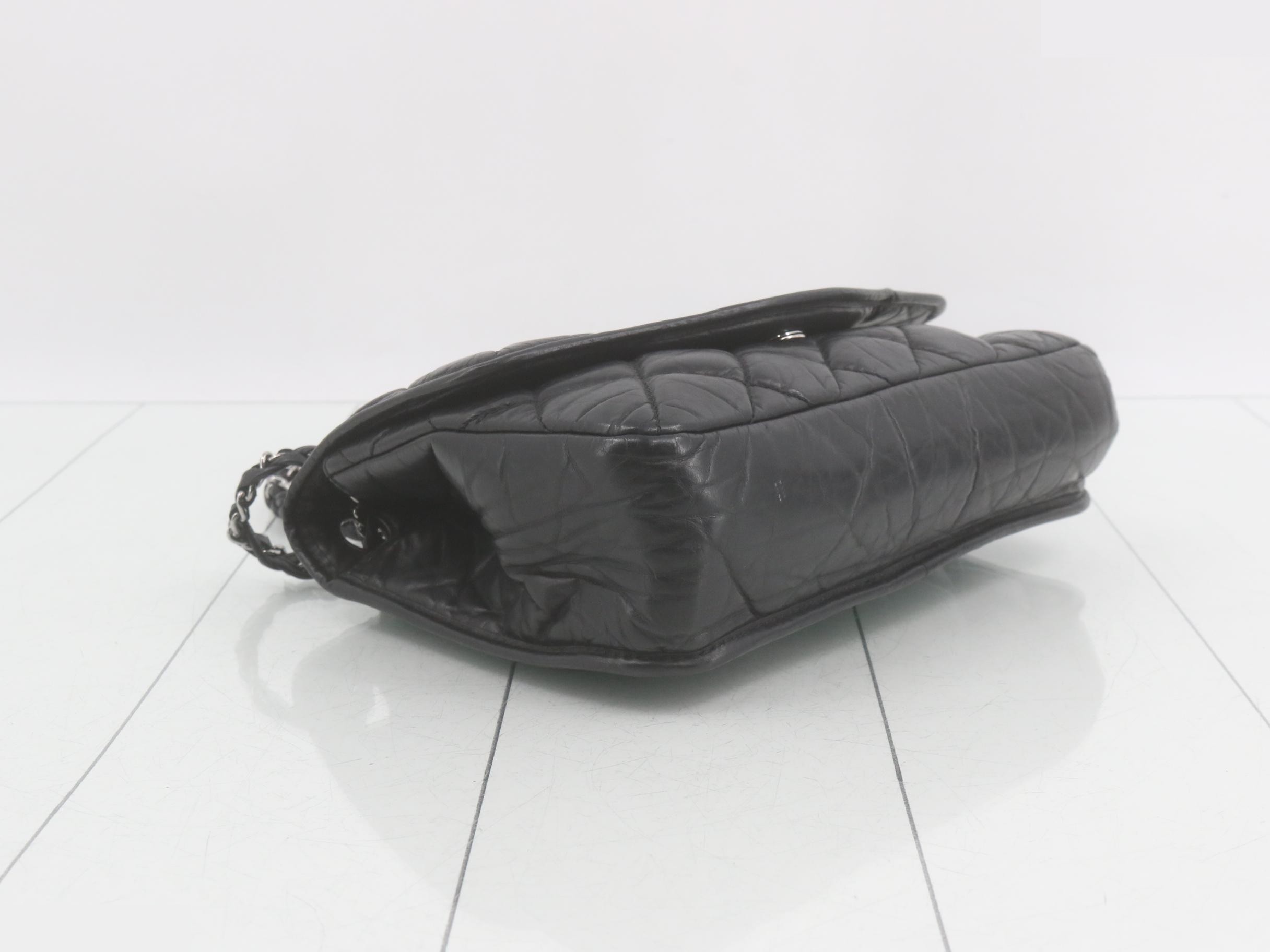 Flap chain shoulder bag, black, with seal. — view 5