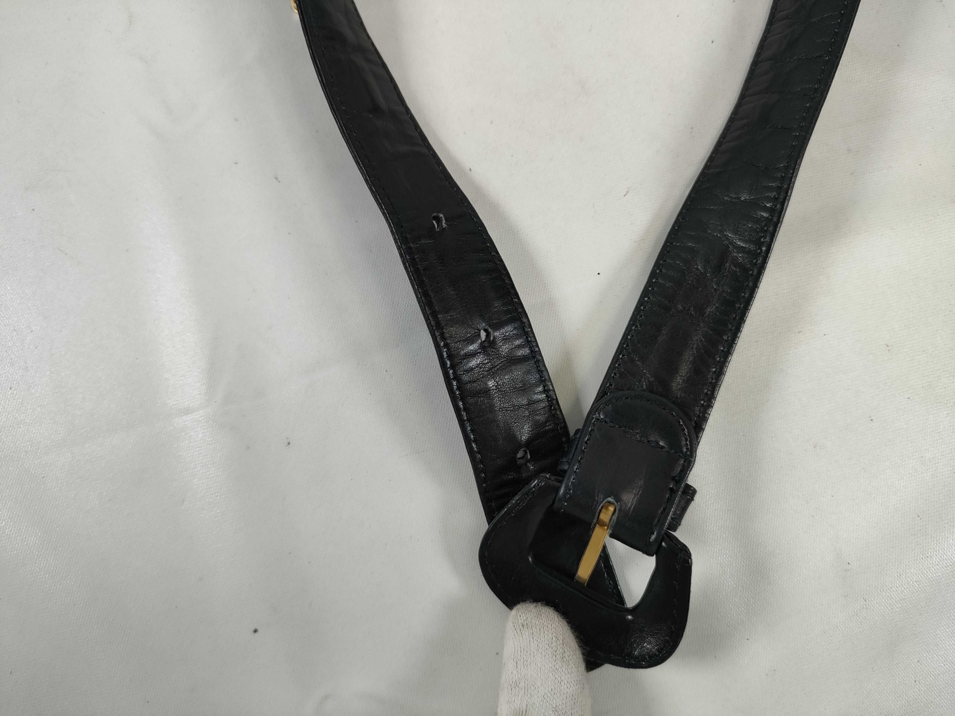 Chain Leather Belt in Black and Gold Color — view 3