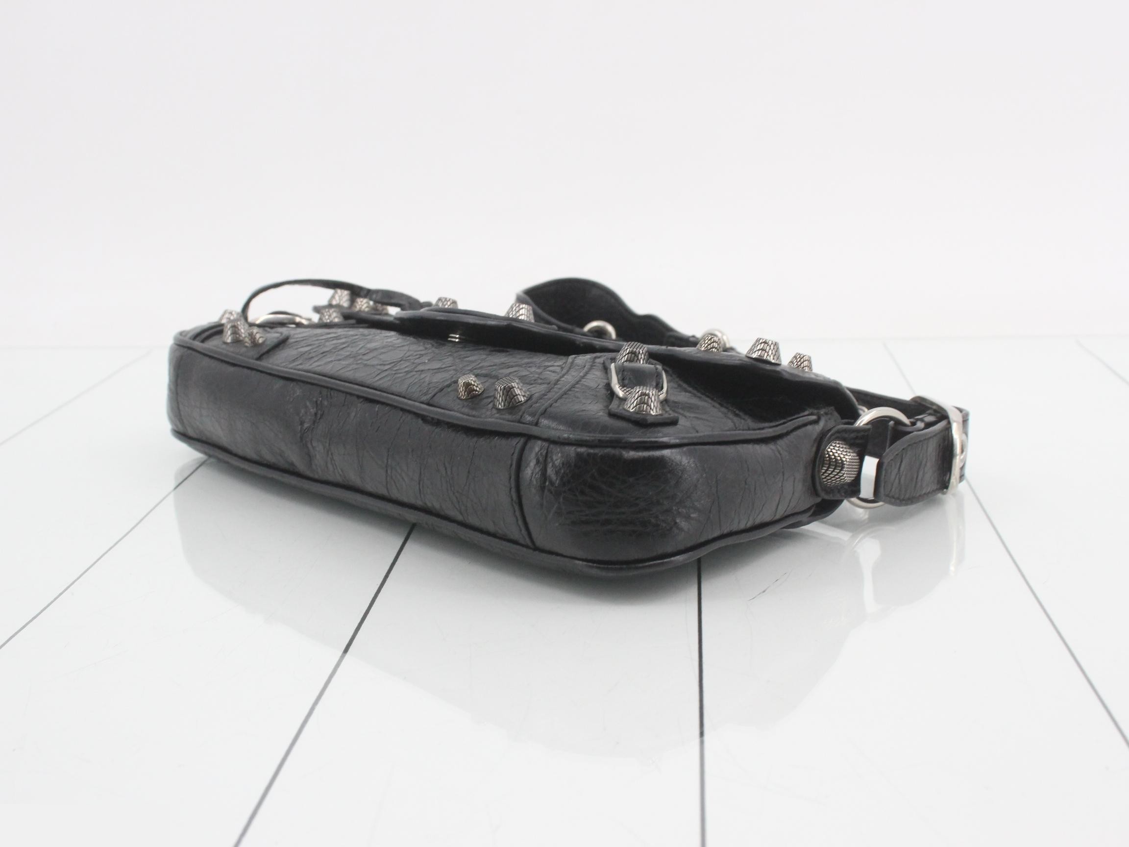Leather one-shoulder bag — view 6