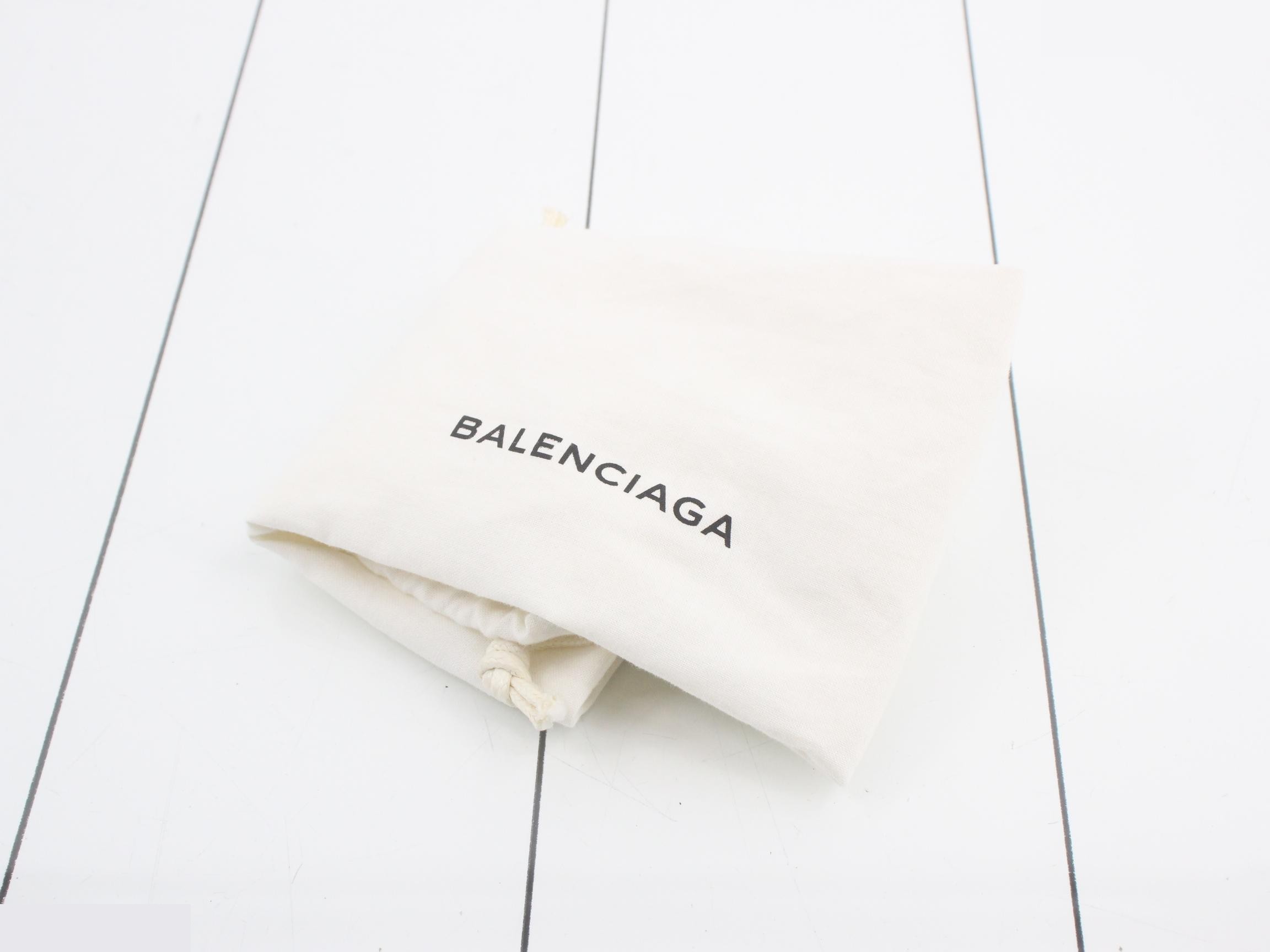 Leather one-shoulder bag — view 7