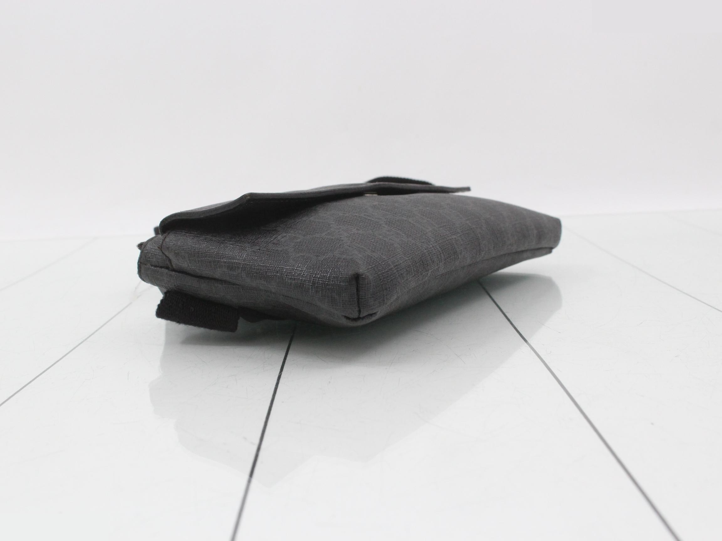 Body bag — view 5