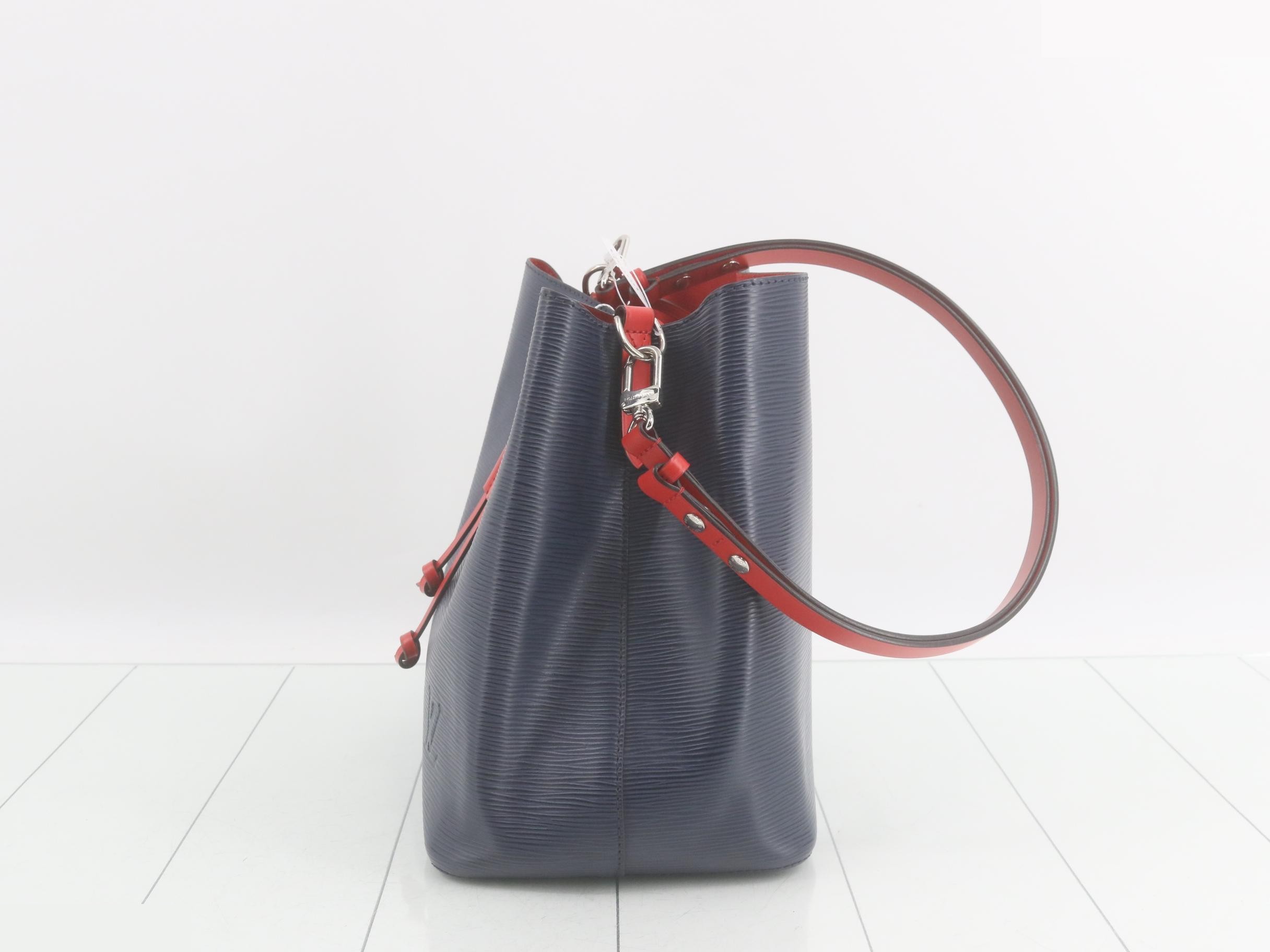 Epi NeoNoe Indigo Blue 2-Way Shoulder Bag — view 3