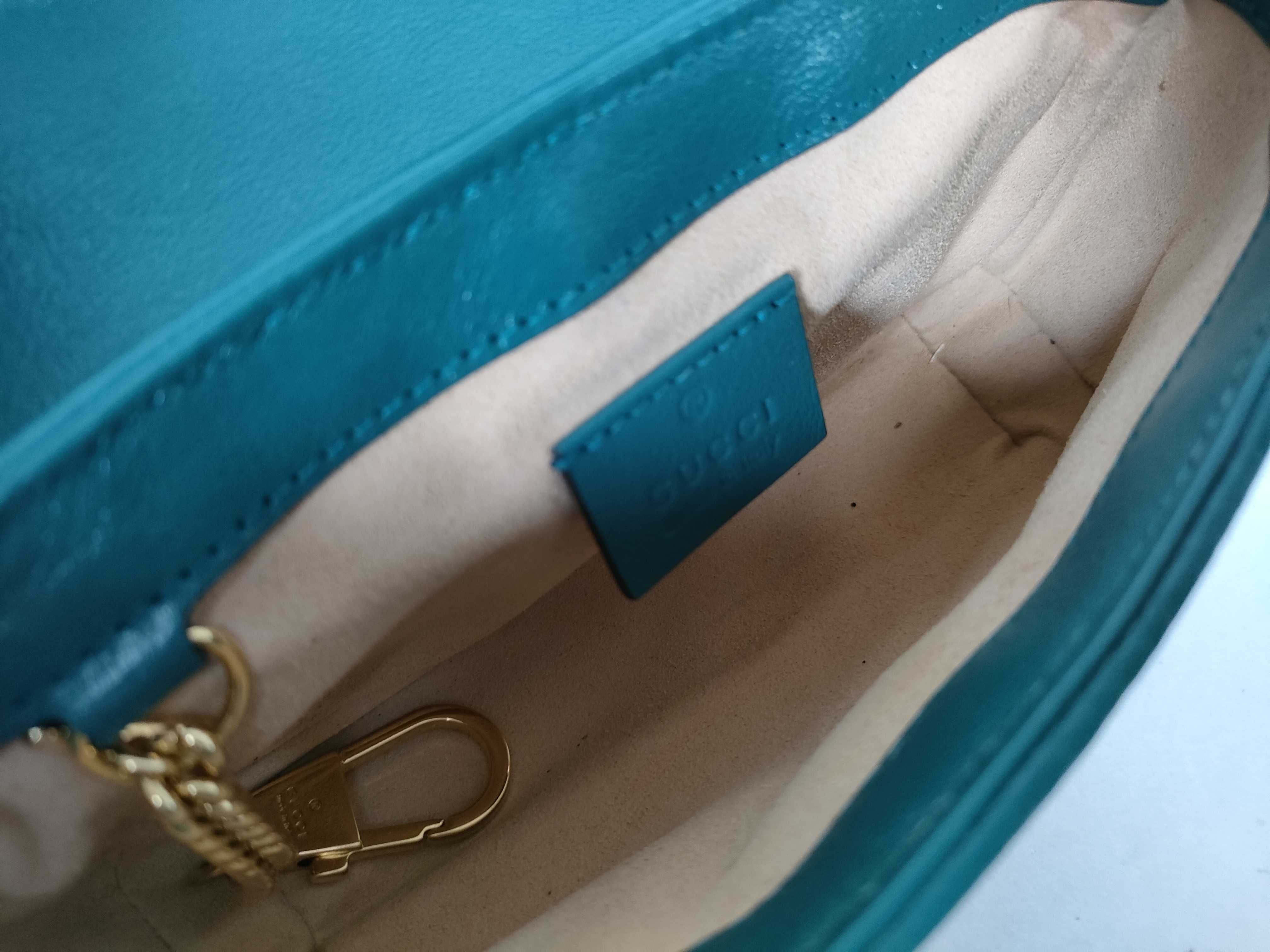GG Marmont Chain Shoulder Bag — view 9