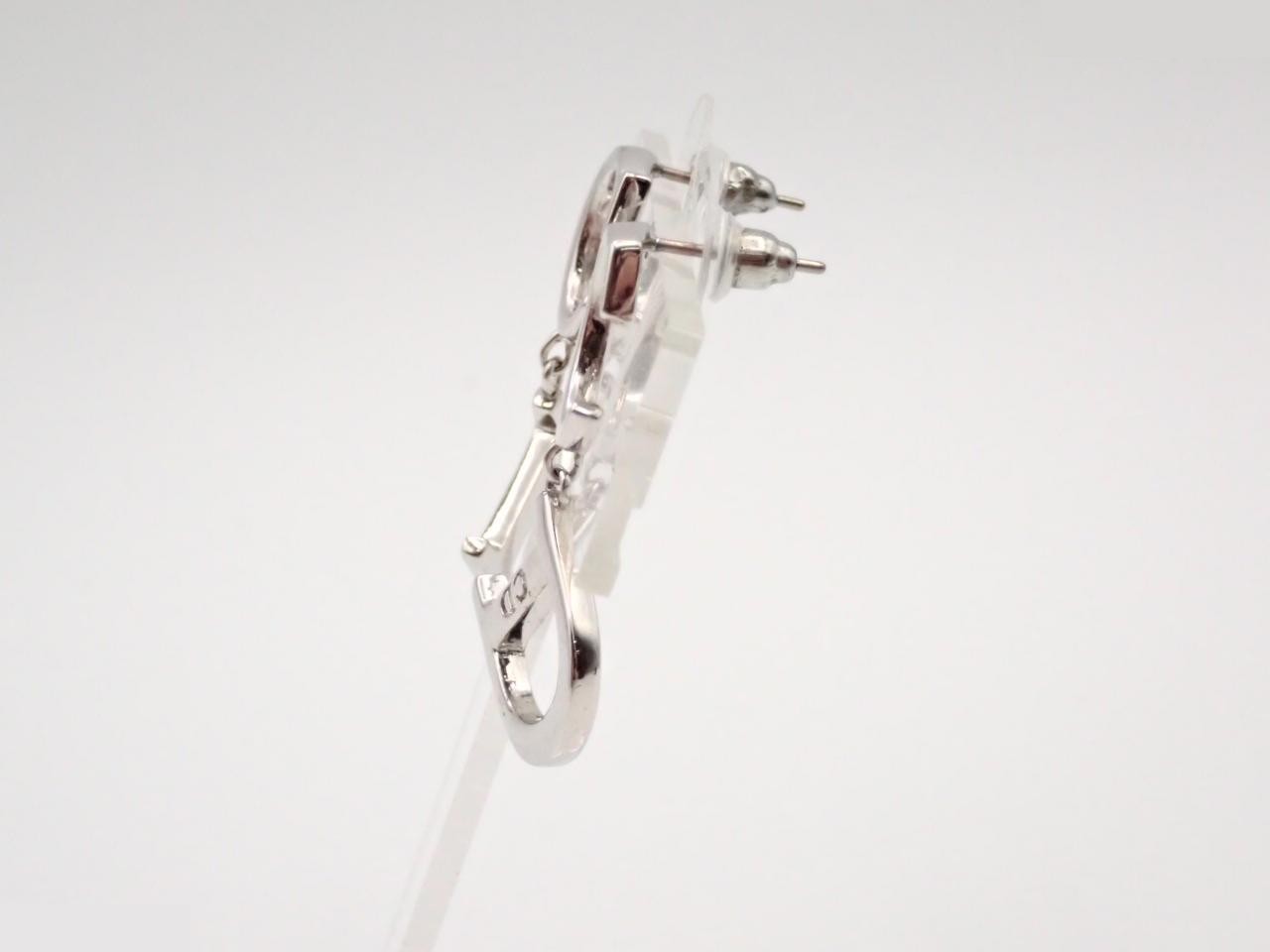Other lines: Precious metals and earrings — view 3