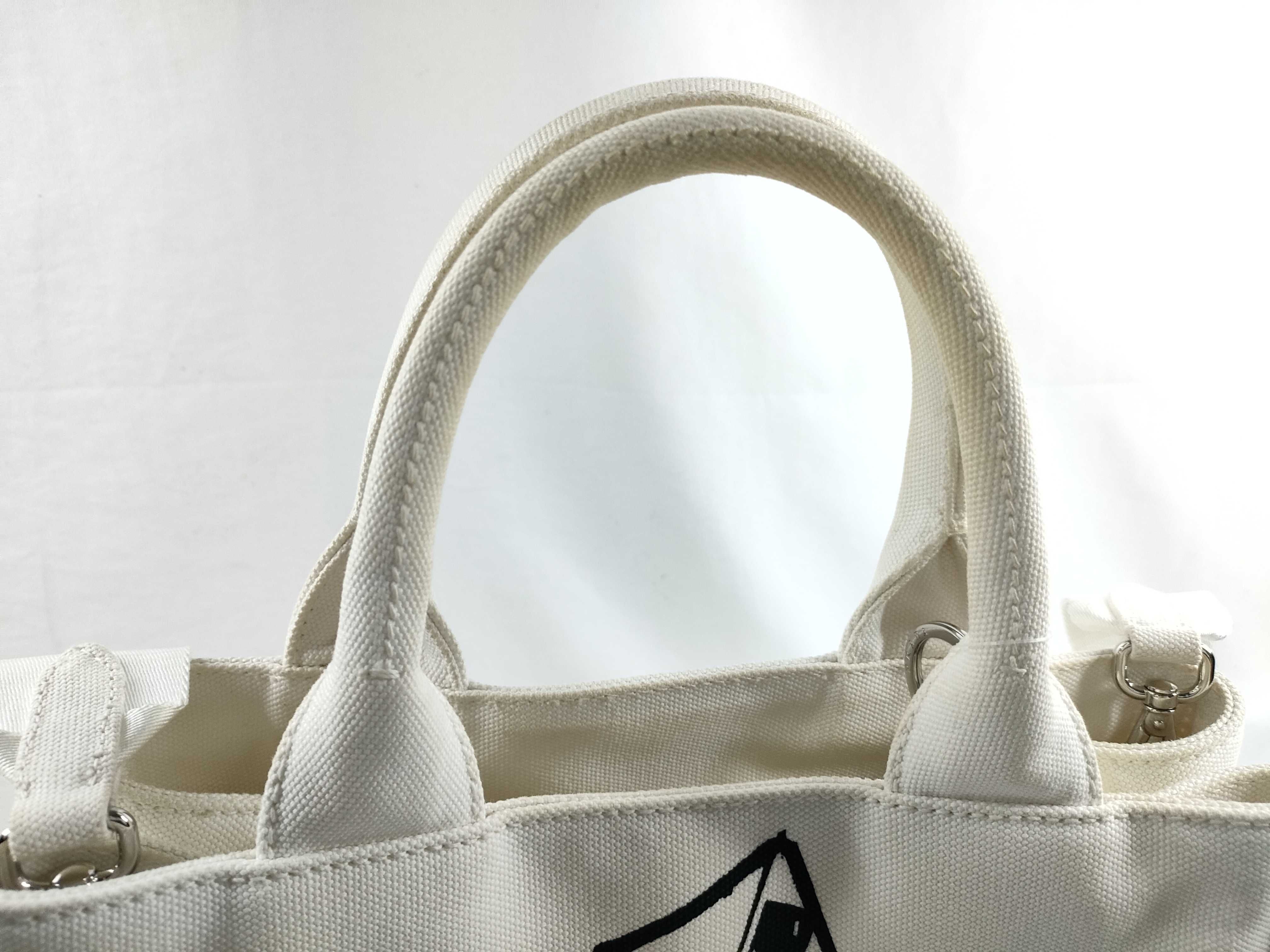 CANAPA SYMBOLS 2WAY Canapa Handbag + Handbag with Triangle Loco Charm — view 6