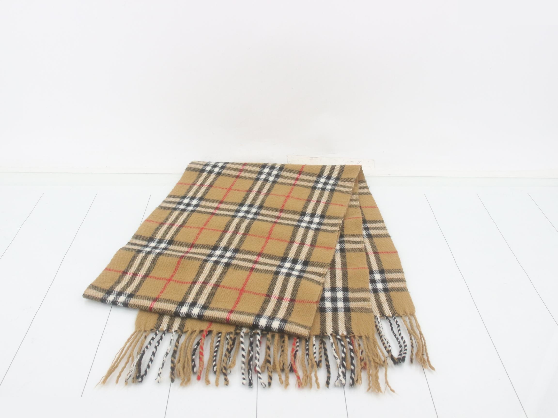 Other lines: Small items, accessories, and scarves — view 3