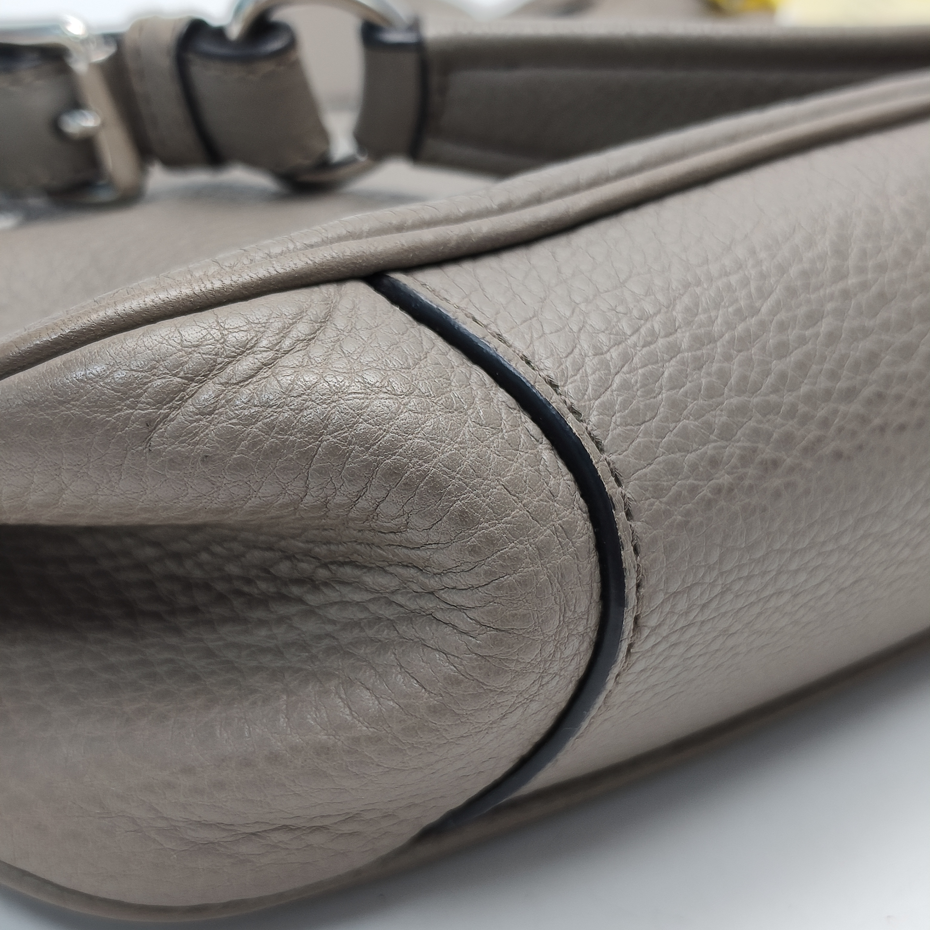 【*Shipped from: China*】PRADA Leather Handbag — view 3