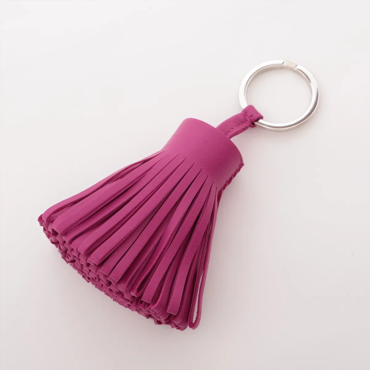 Carmen Charm, Agneau Milo Purple, — view 2